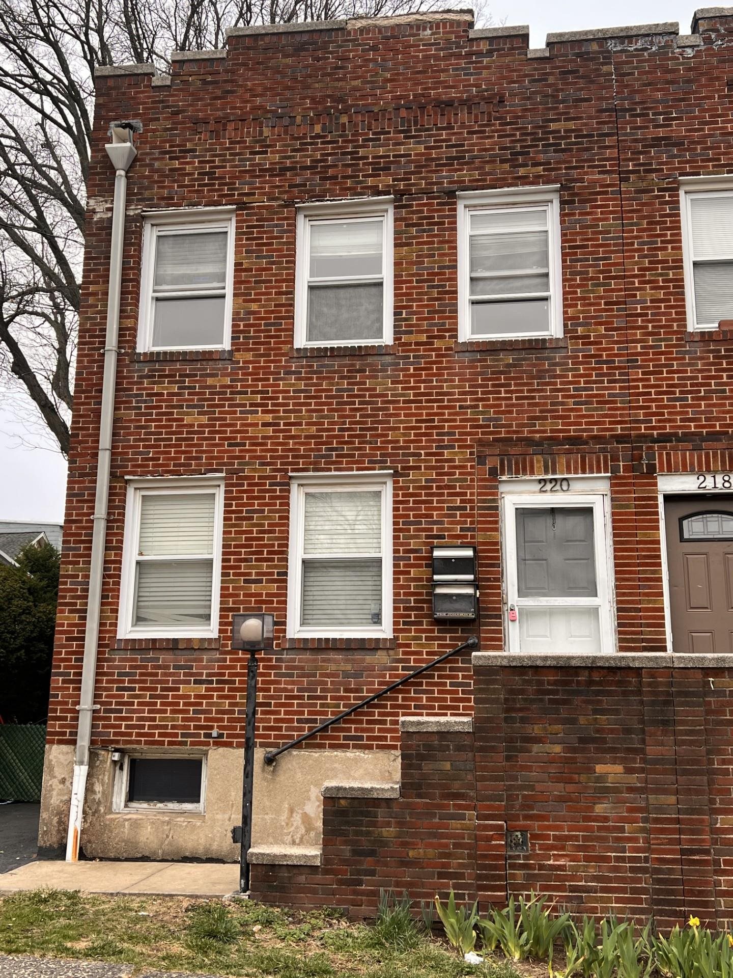 # 250006068 - For Rent in Fairview NJ