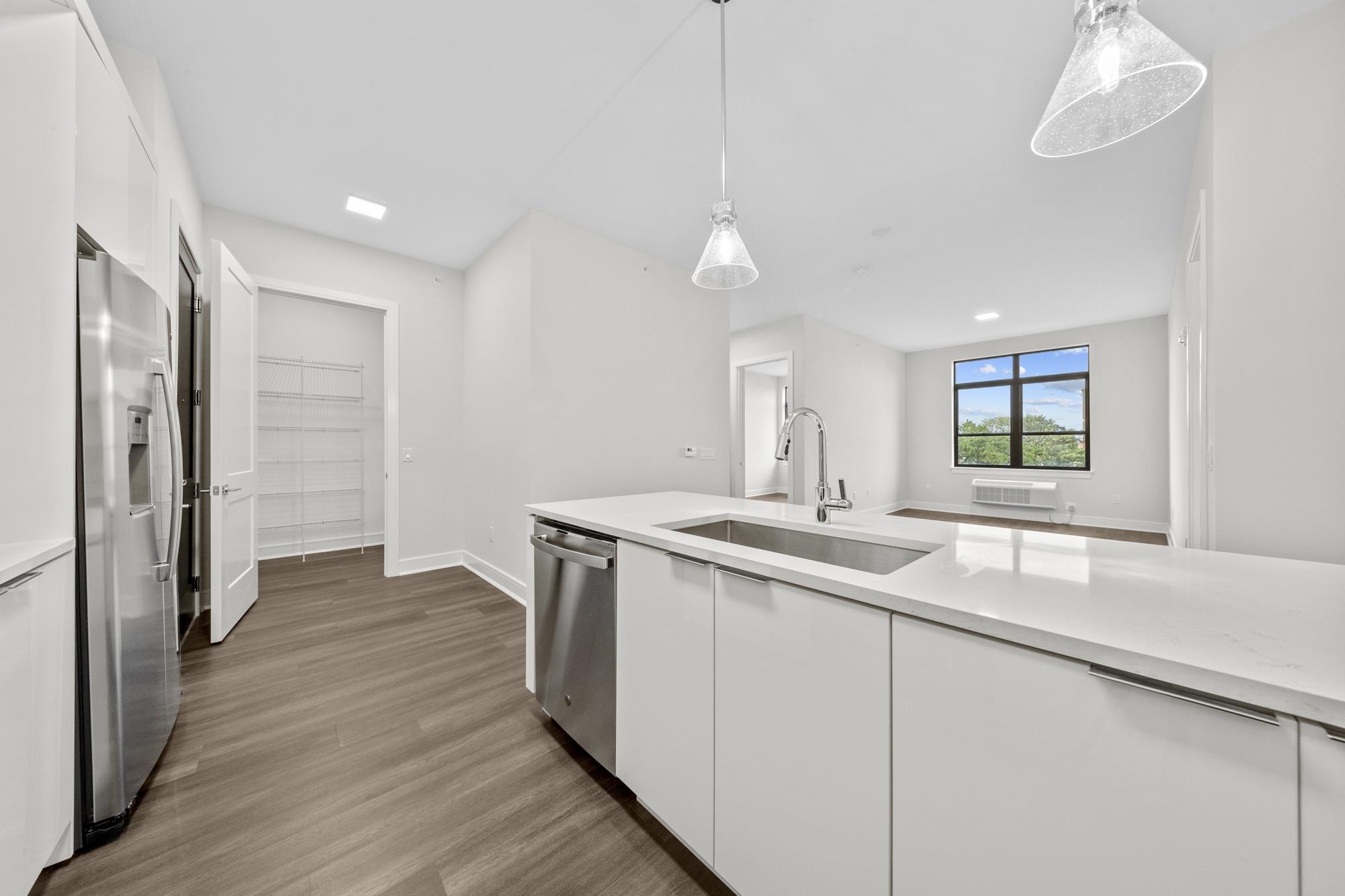 # 250006136 - For Rent in Union City NJ