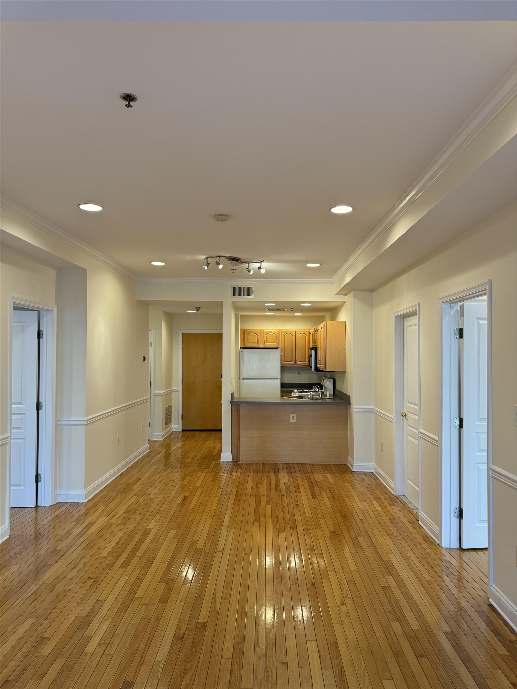 # 250006173 - For Rent in Hoboken NJ