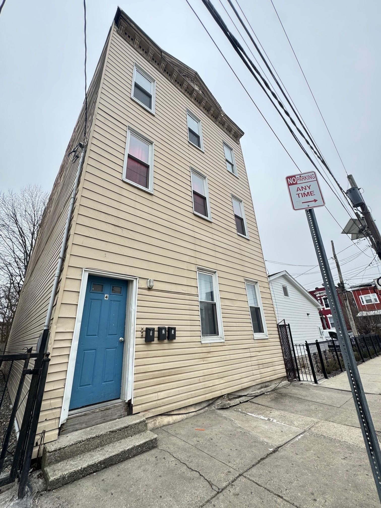 # 250006174 - For Rent in JERSEY CITY - Bergen-Lafayett NJ