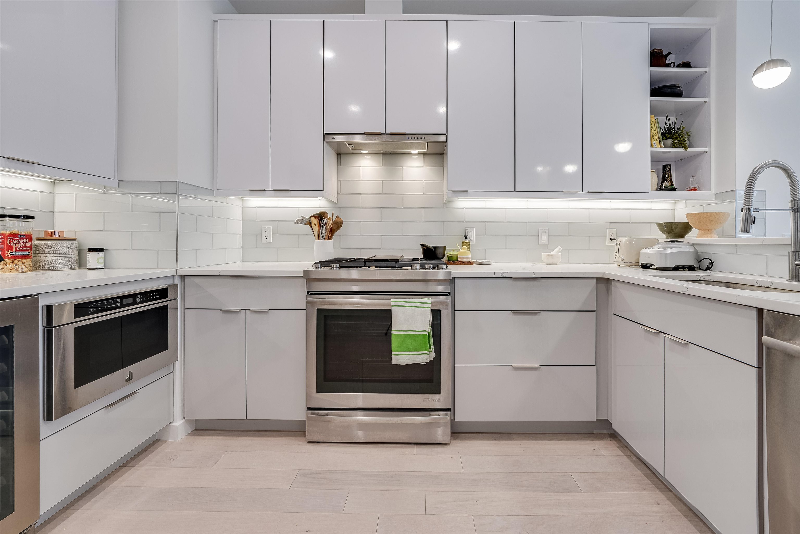 # 250006203 - For Rent in JERSEY CITY - Downtown NJ