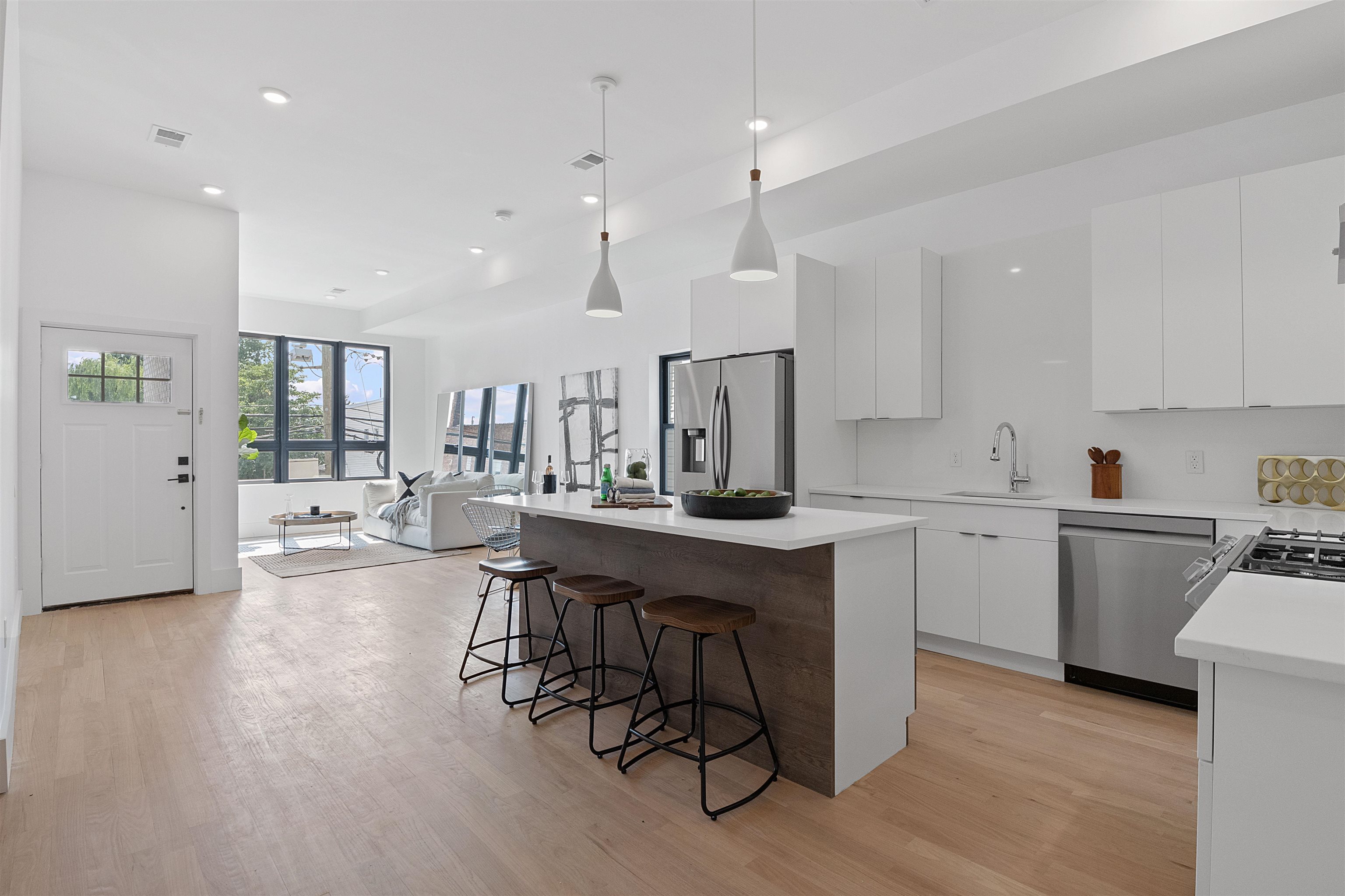 # 250006261 - For Rent in JERSEY CITY - Bergen-Lafayett NJ