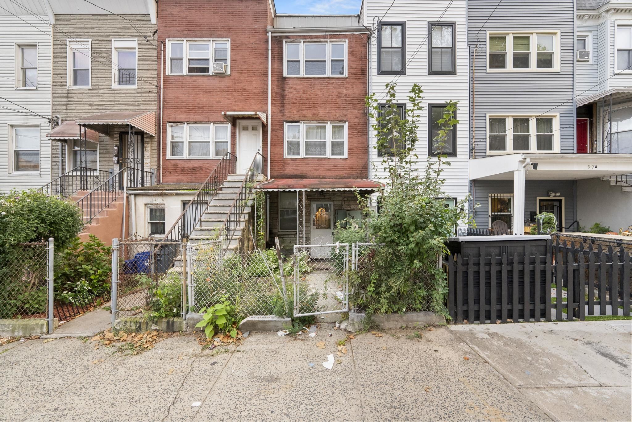 # 250006326 - For Rent in JERSEY CITY - West Bergen NJ
