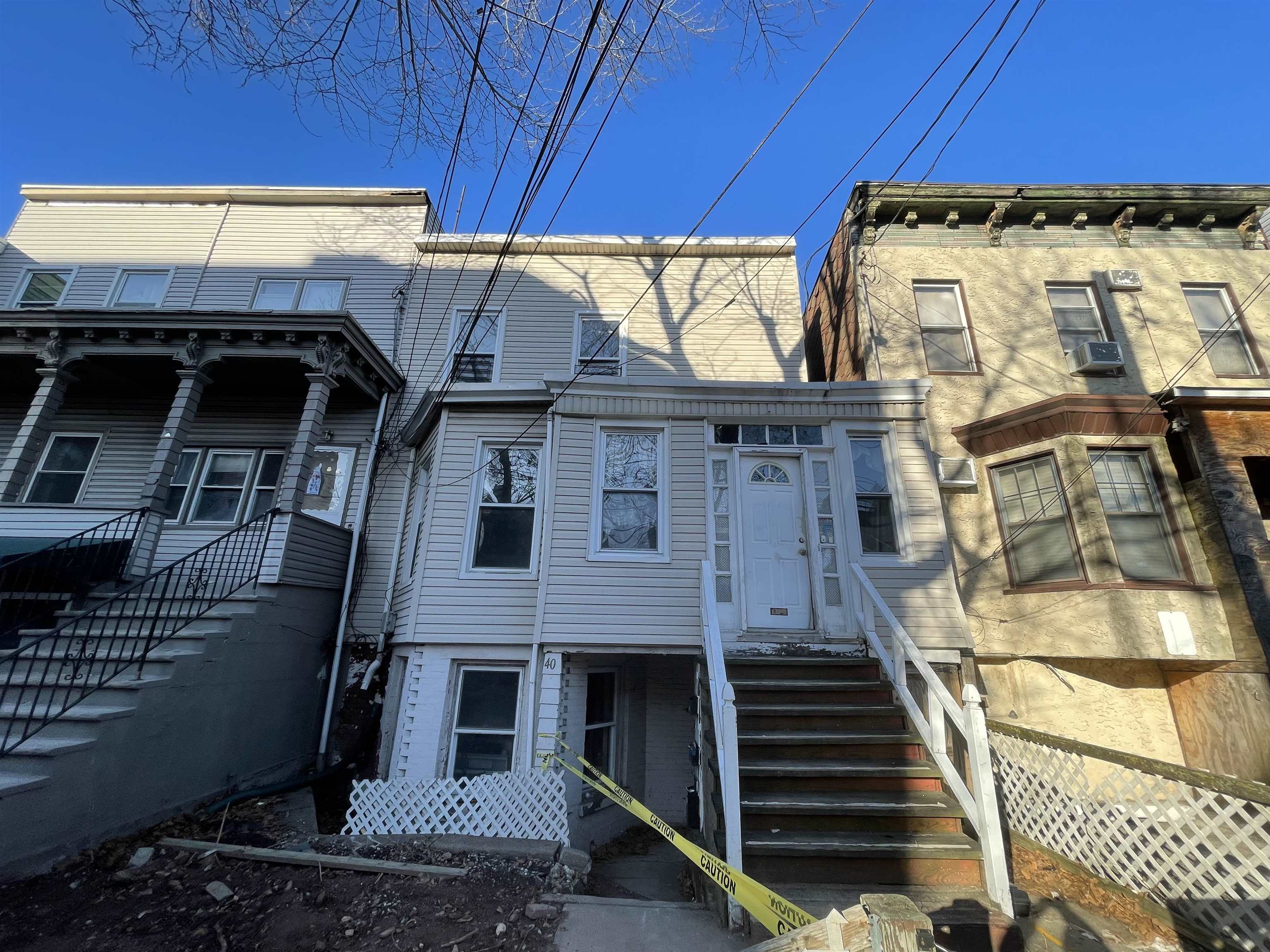 # 250006372 - For Rent in JERSEY CITY - Heights NJ