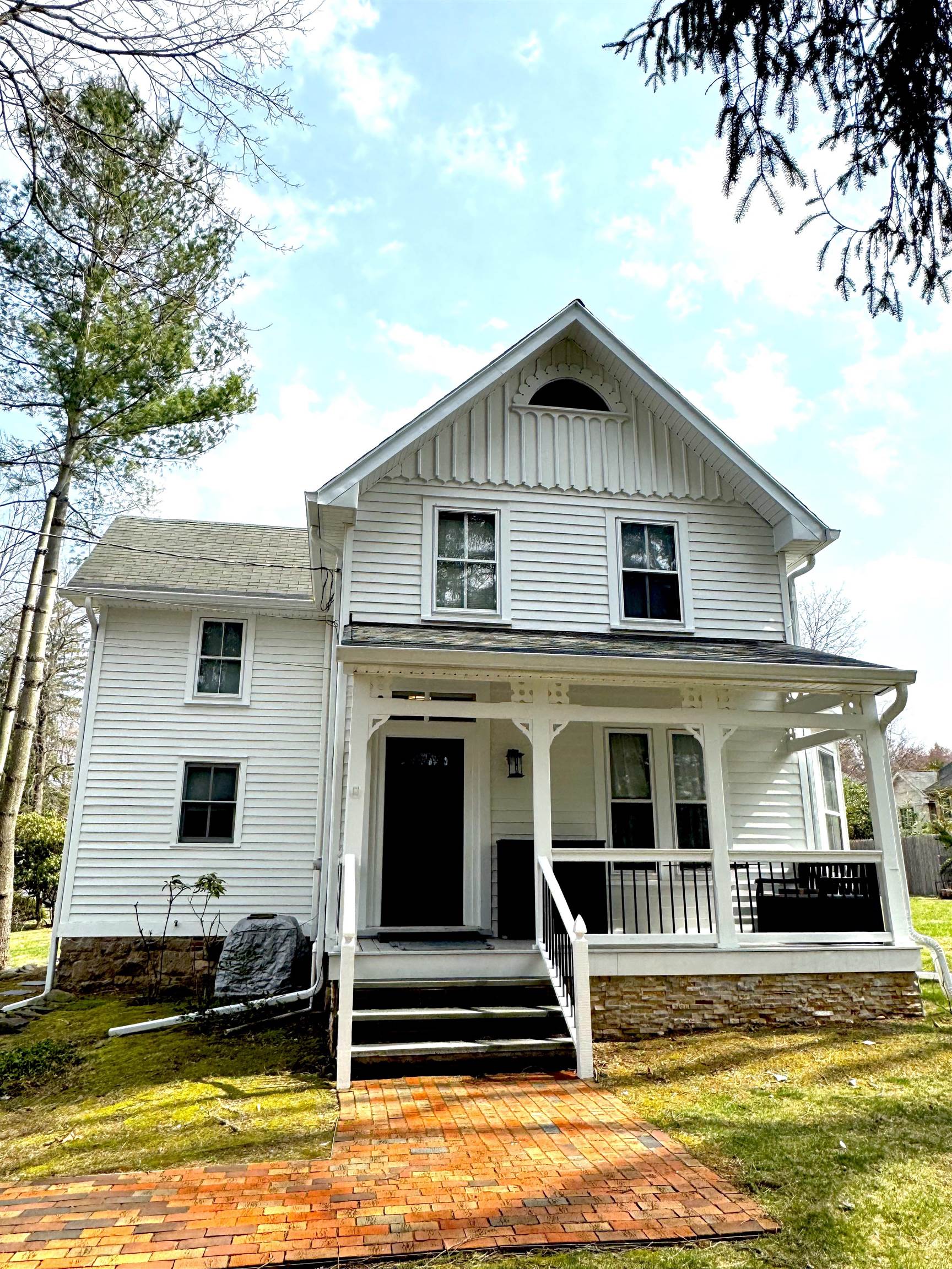 # 250006426 - For Rent in Closter NJ