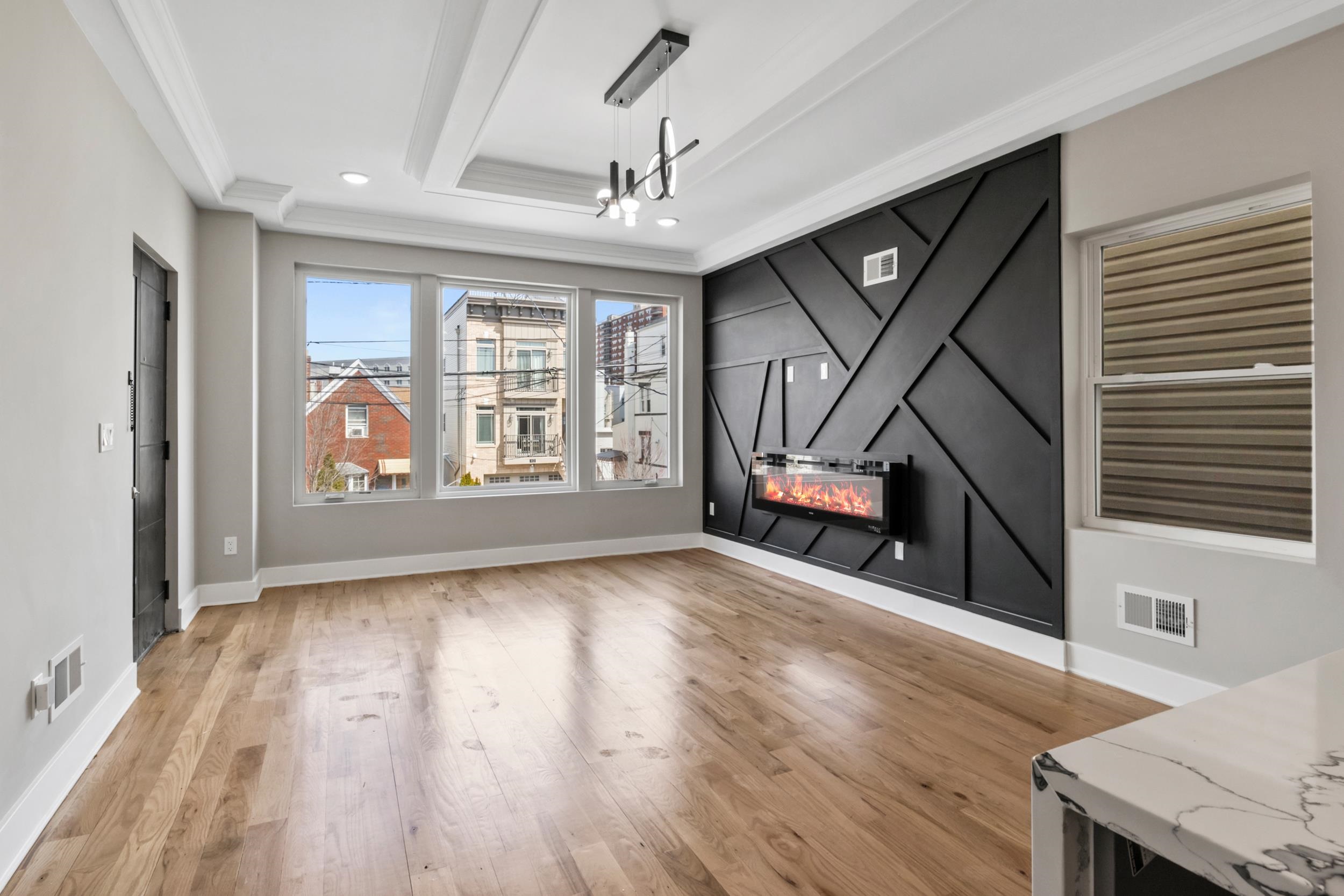 # 250006478 - For Rent in JERSEY CITY - Heights NJ