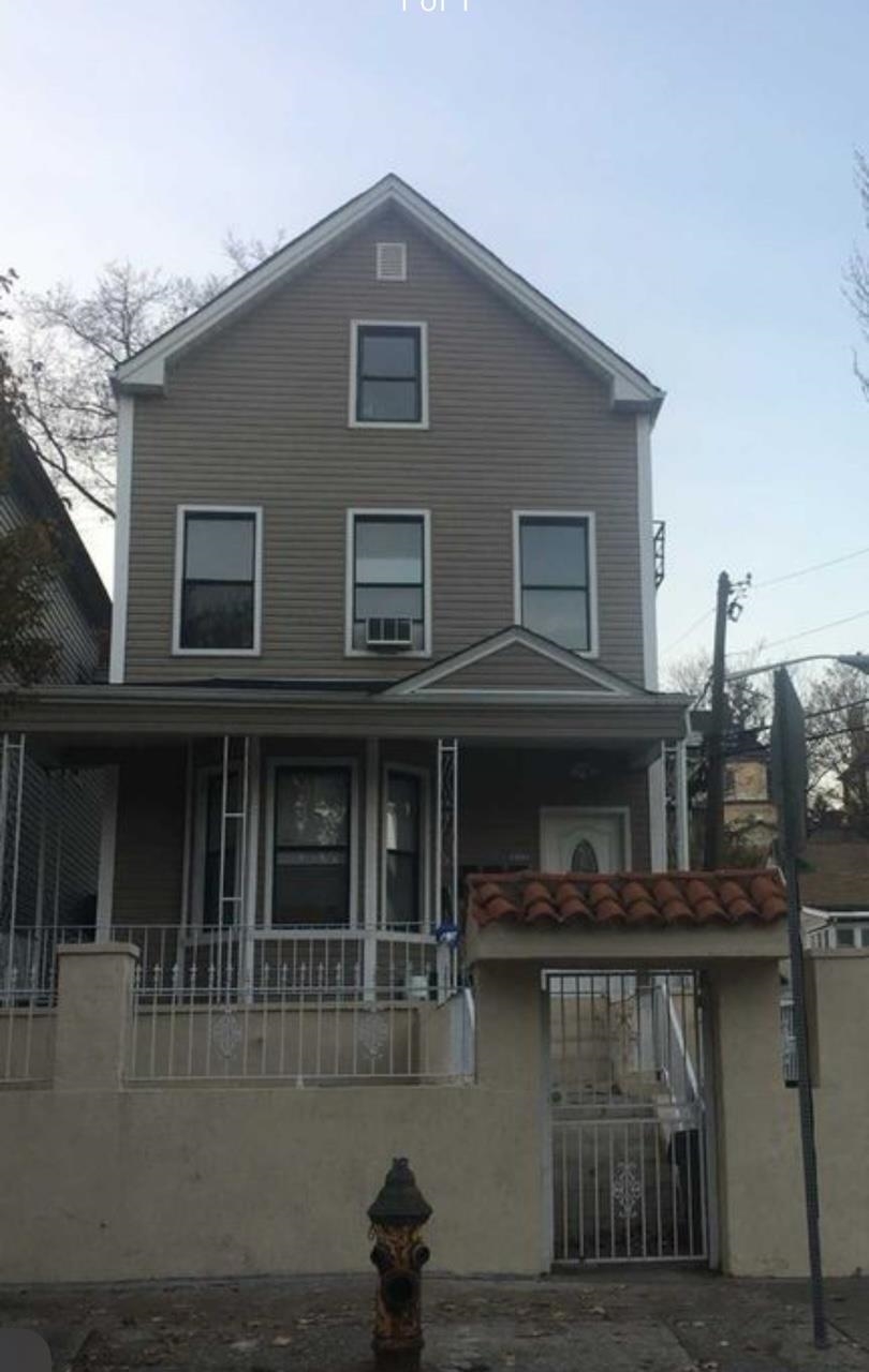 # 250006489 - For Rent in Newark NJ