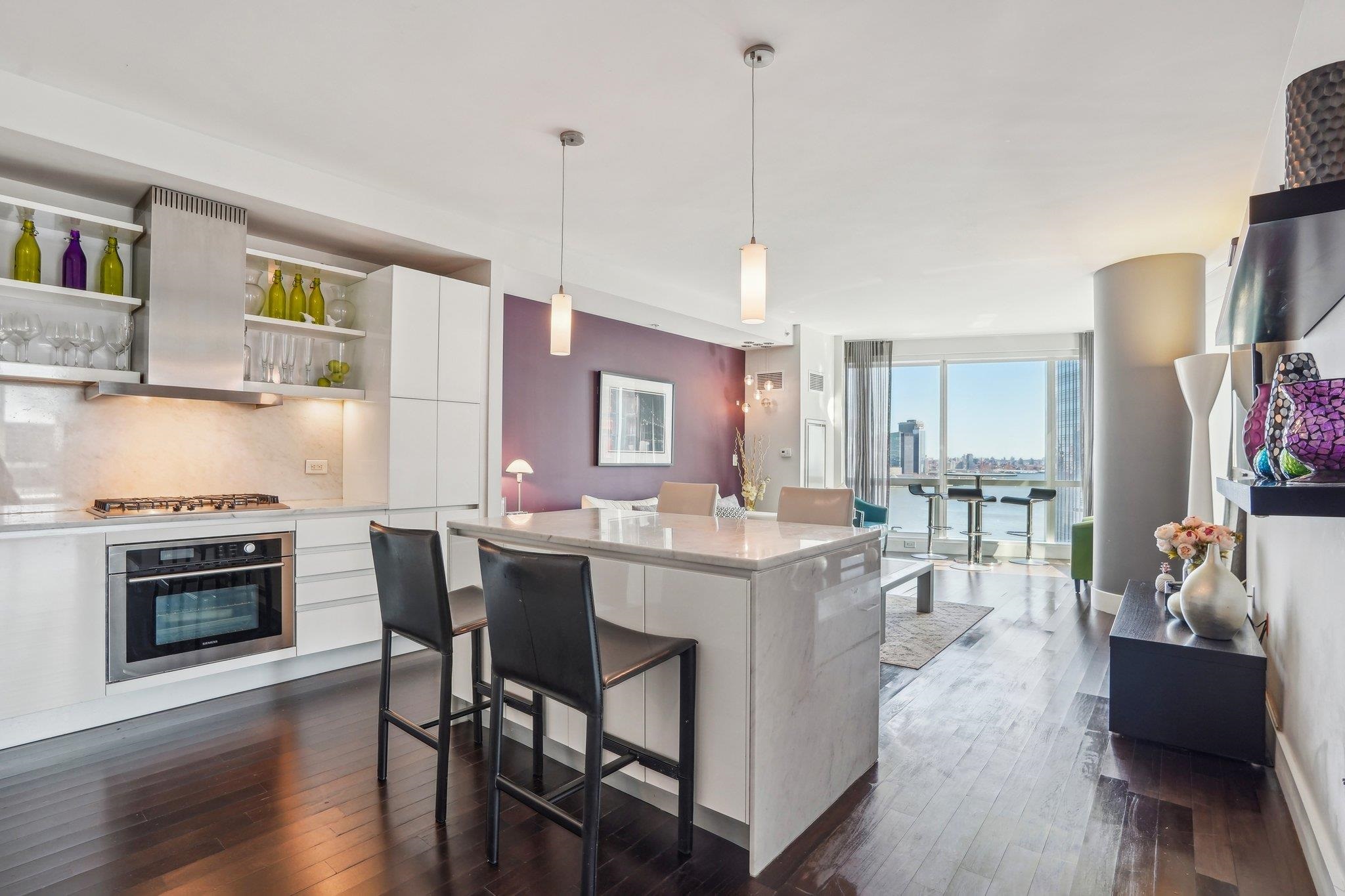 # 250006492 - For Rent in JERSEY CITY - Downtown NJ
