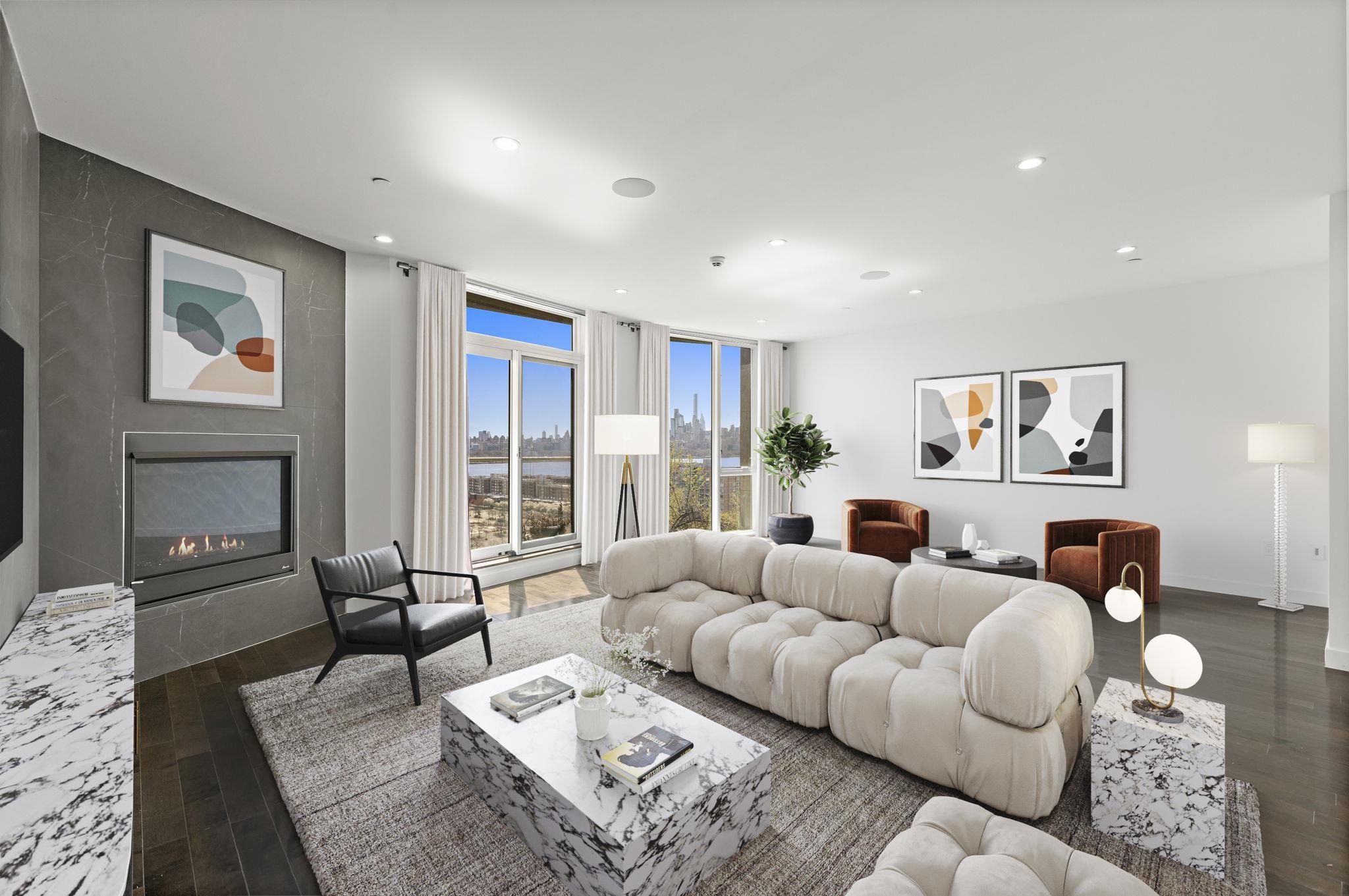 # 250006601 - For Rent in Cliffside Park NJ