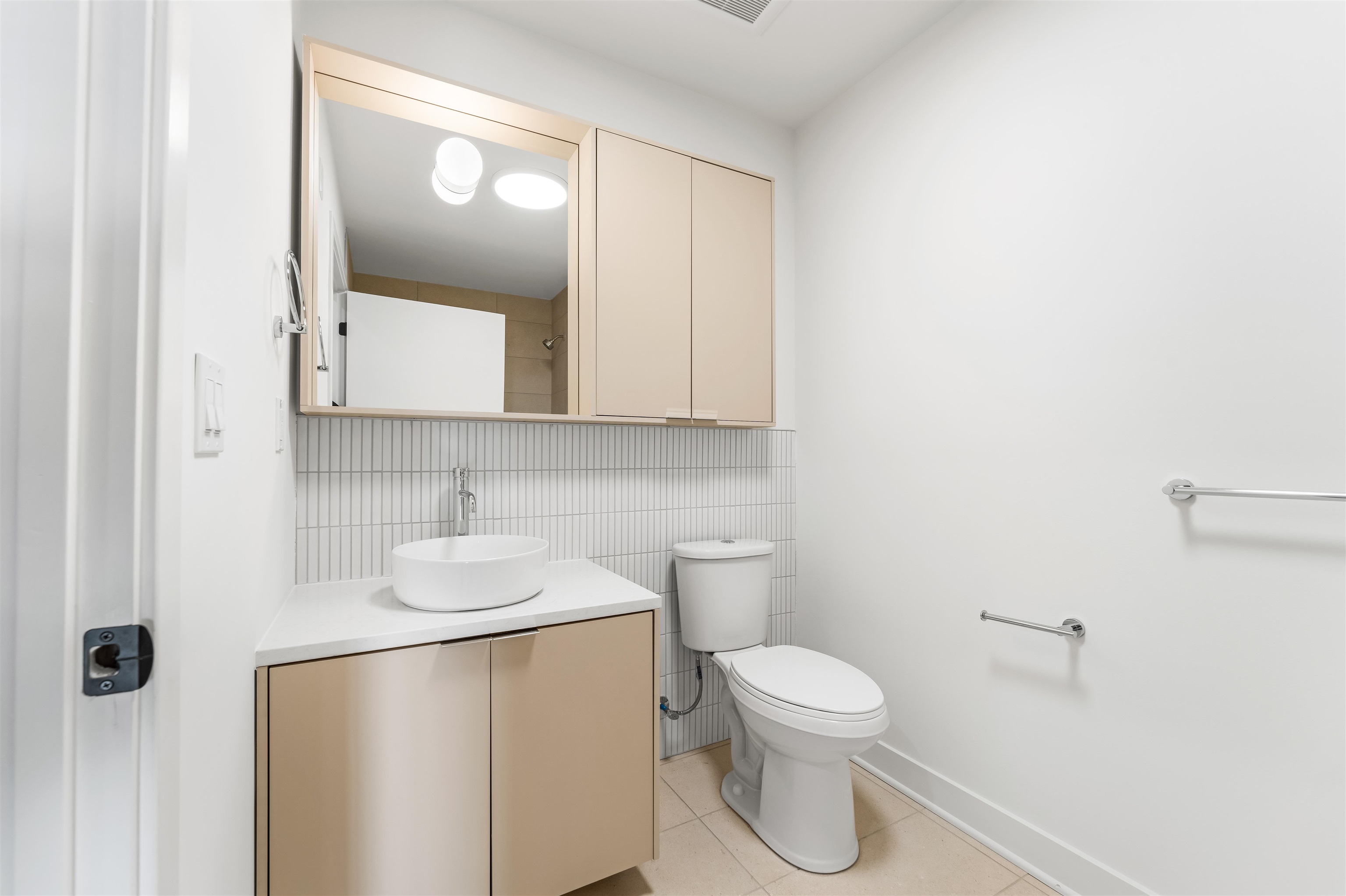 # 250006624 - For Rent in JERSEY CITY - West Bergen NJ