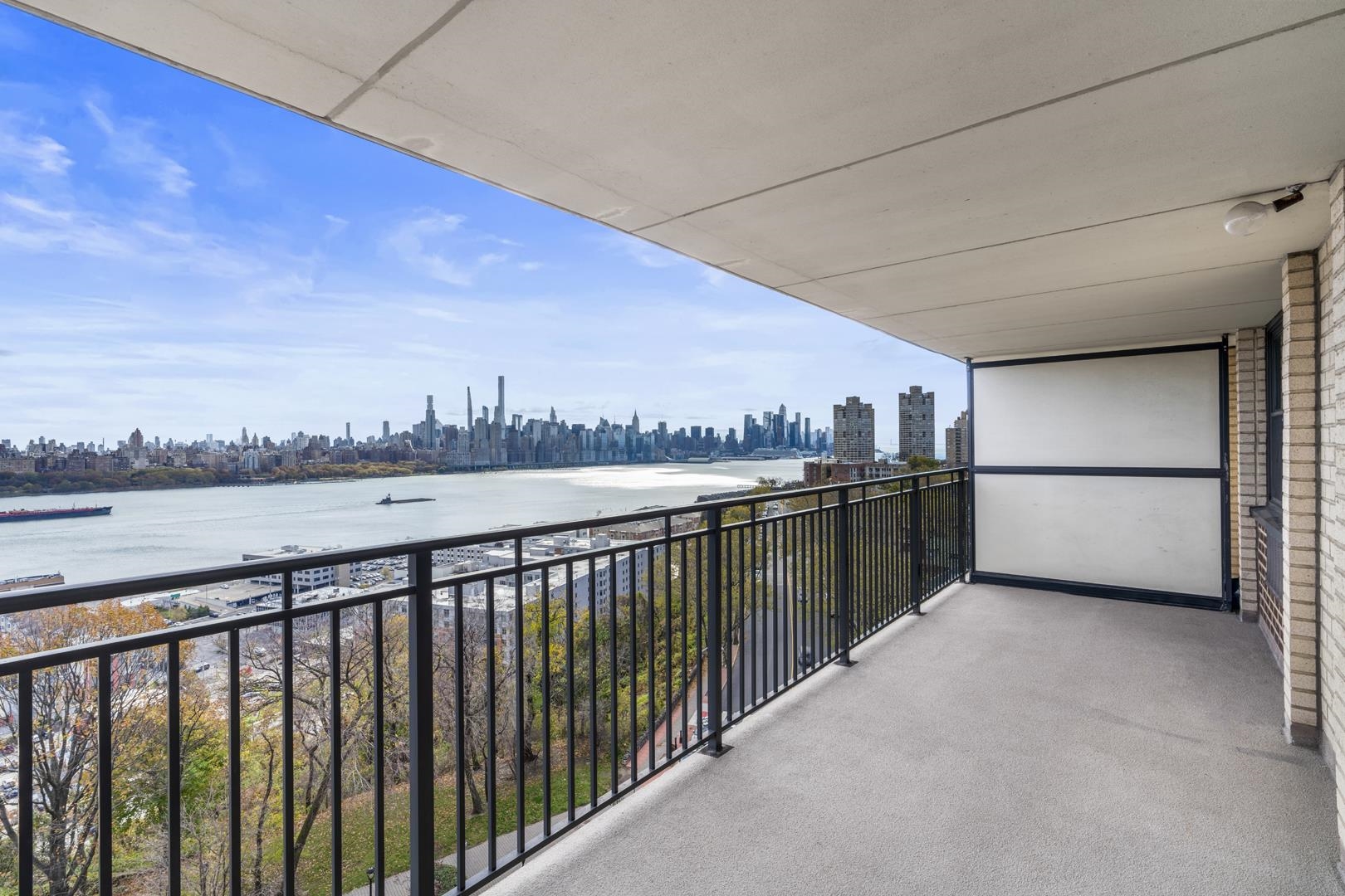 # 250006672 - For Rent in North Bergen NJ