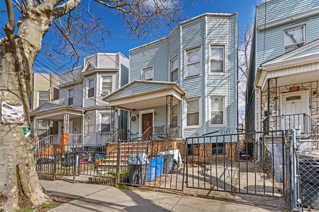 # 250006695 - For Rent in JERSEY CITY - Greenville NJ