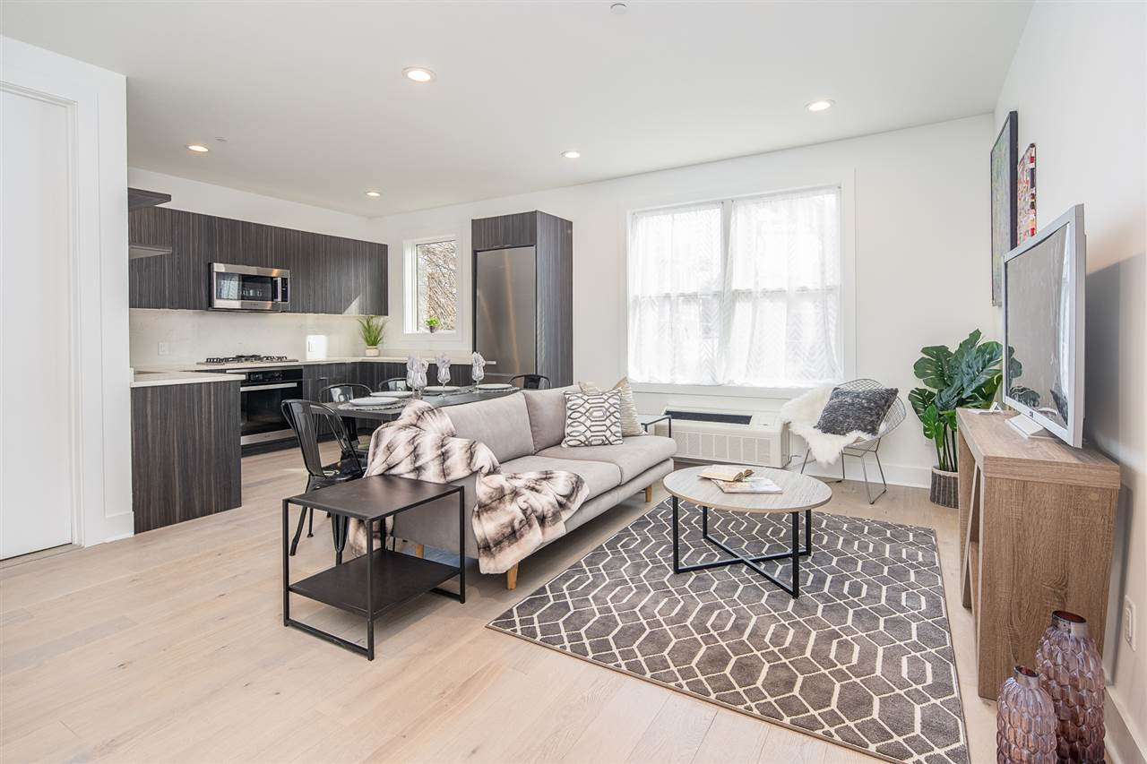 # 250006716 - For Rent in JERSEY CITY - Downtown NJ