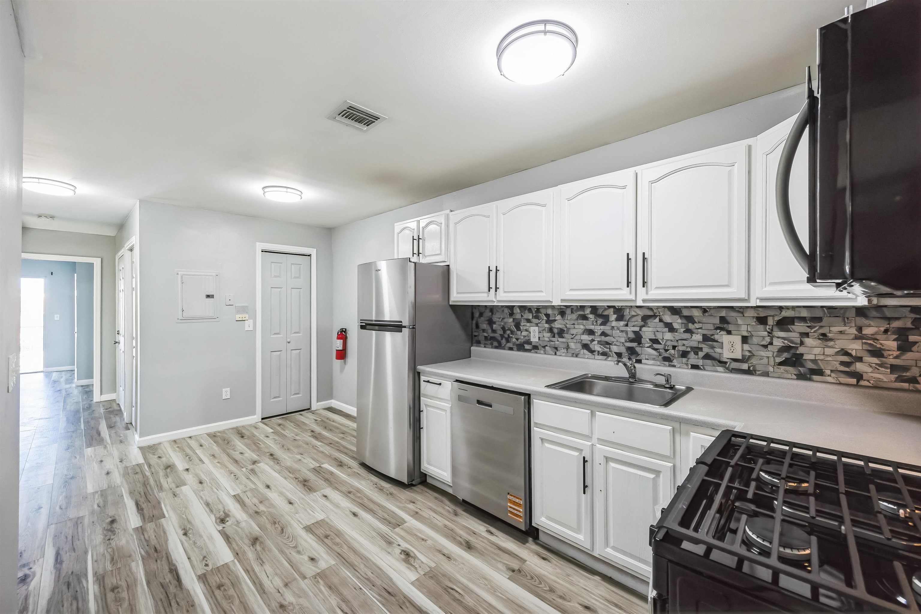# 250006801 - For Rent in JERSEY CITY - Bergen-Lafayett NJ