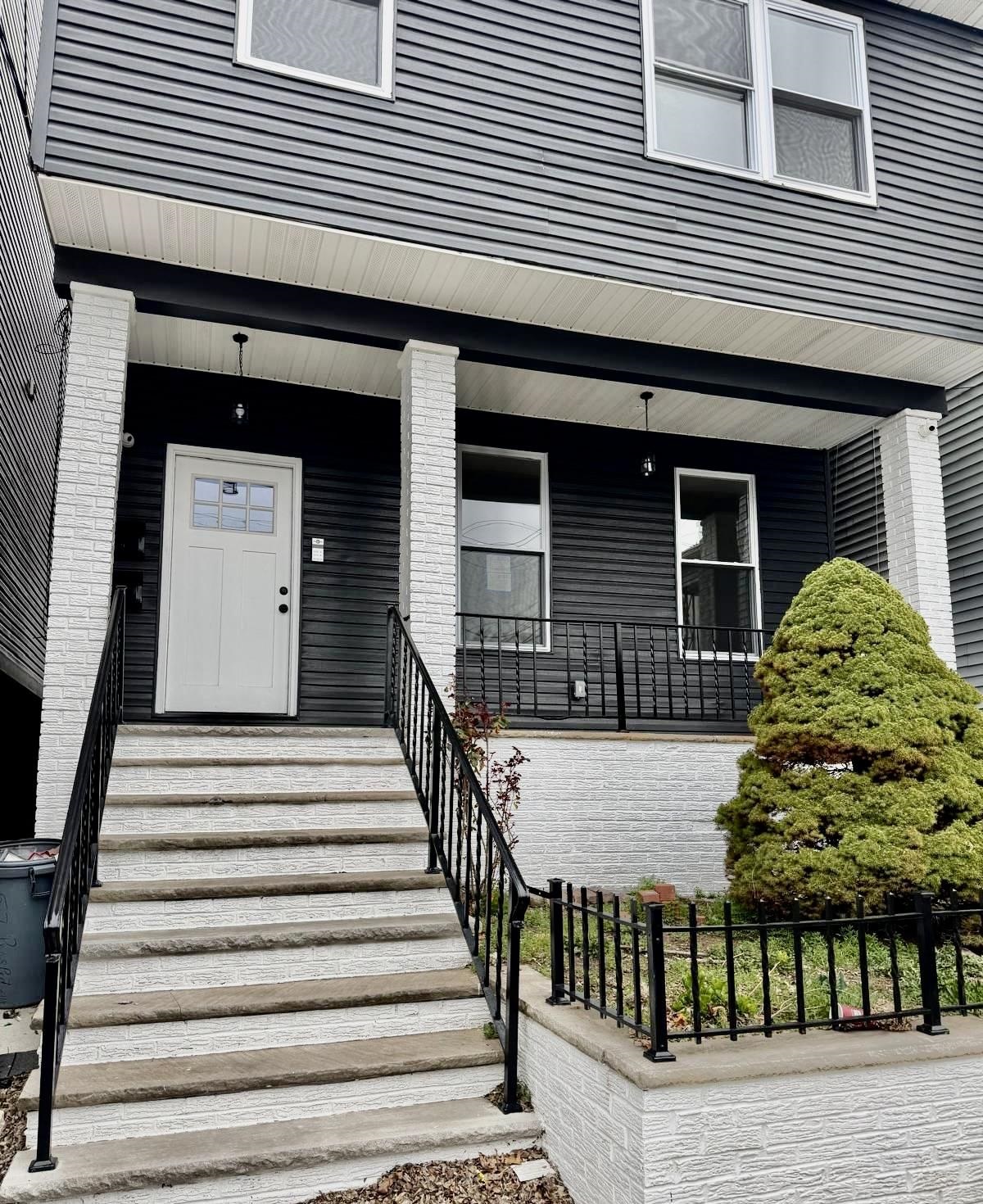 # 250006889 - For Rent in Bayonne NJ