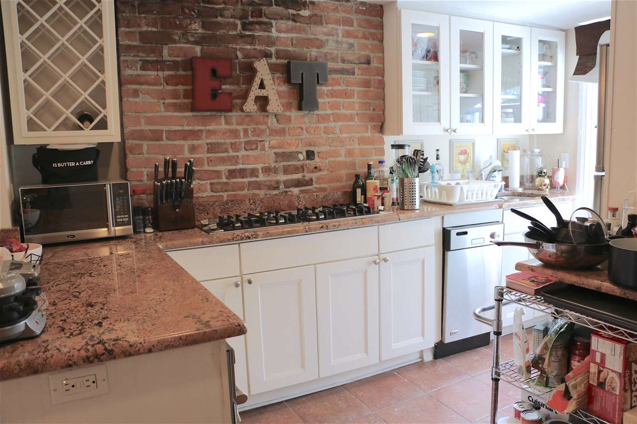 # 250006927 - For Rent in Hoboken NJ