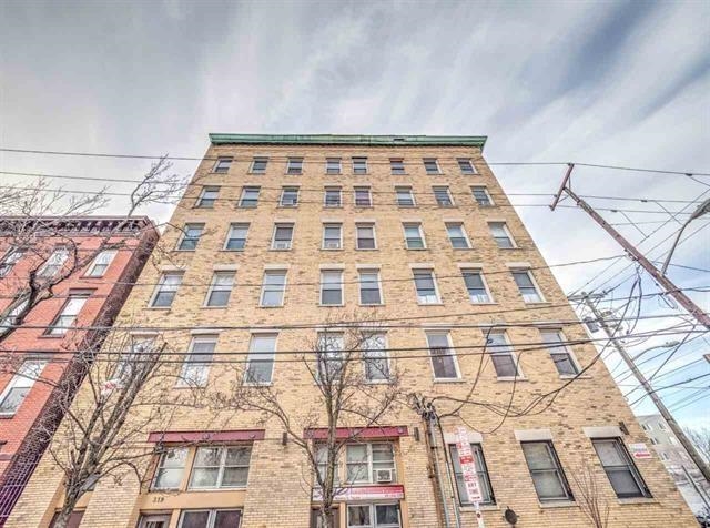 # 250006942 - For Rent in JERSEY CITY - Downtown NJ
