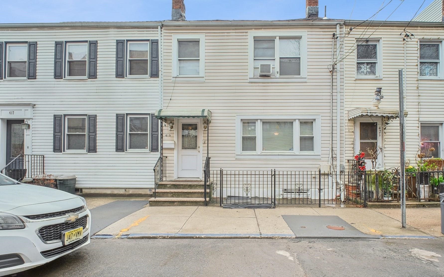 # 250006979 - For Rent in JERSEY CITY - Downtown NJ