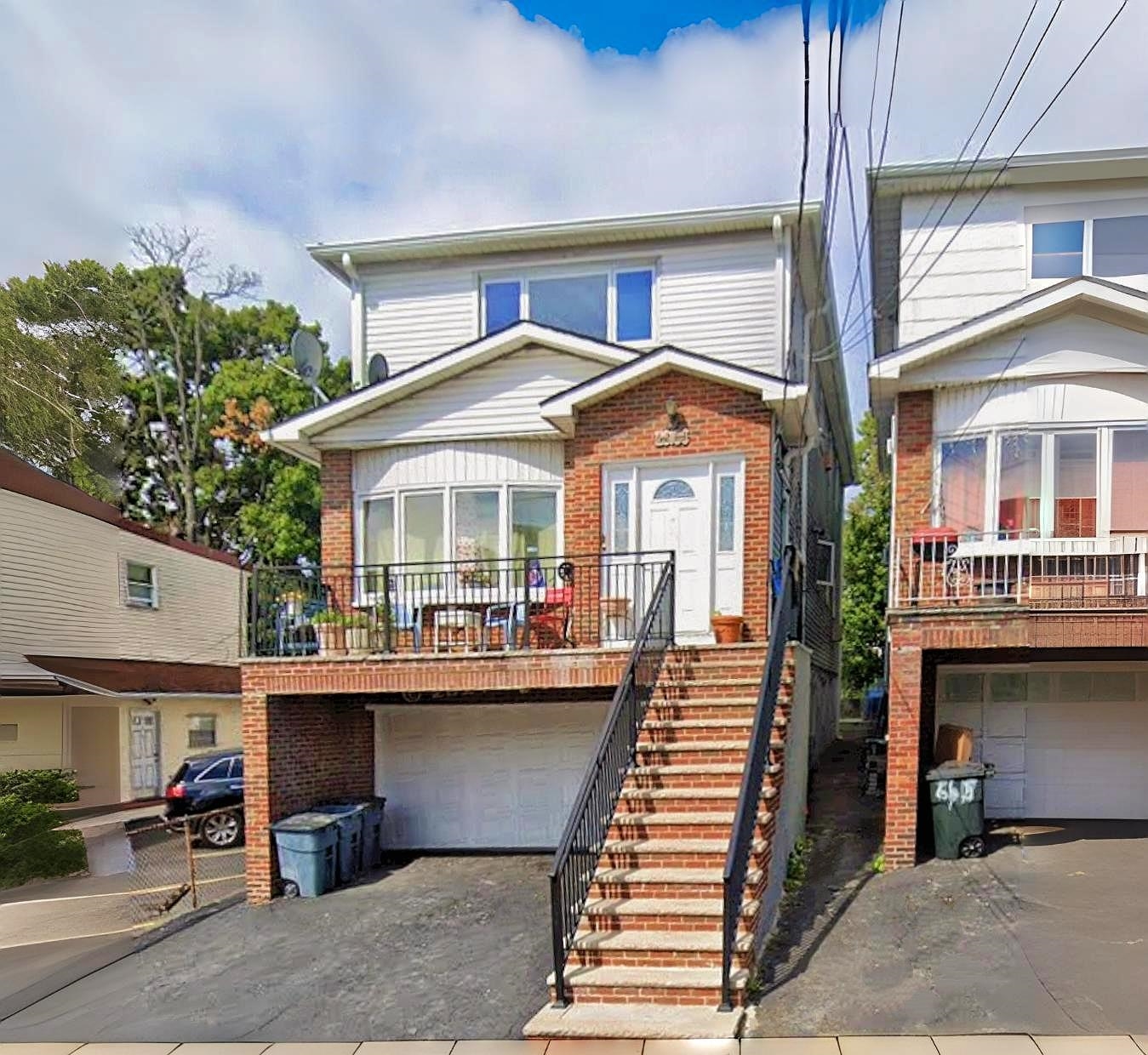 # 250006996 - For Rent in West New York NJ