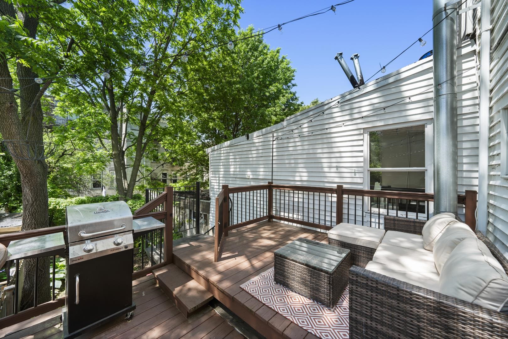 # 250007009 - For Rent in JERSEY CITY - Bergen-Lafayett NJ