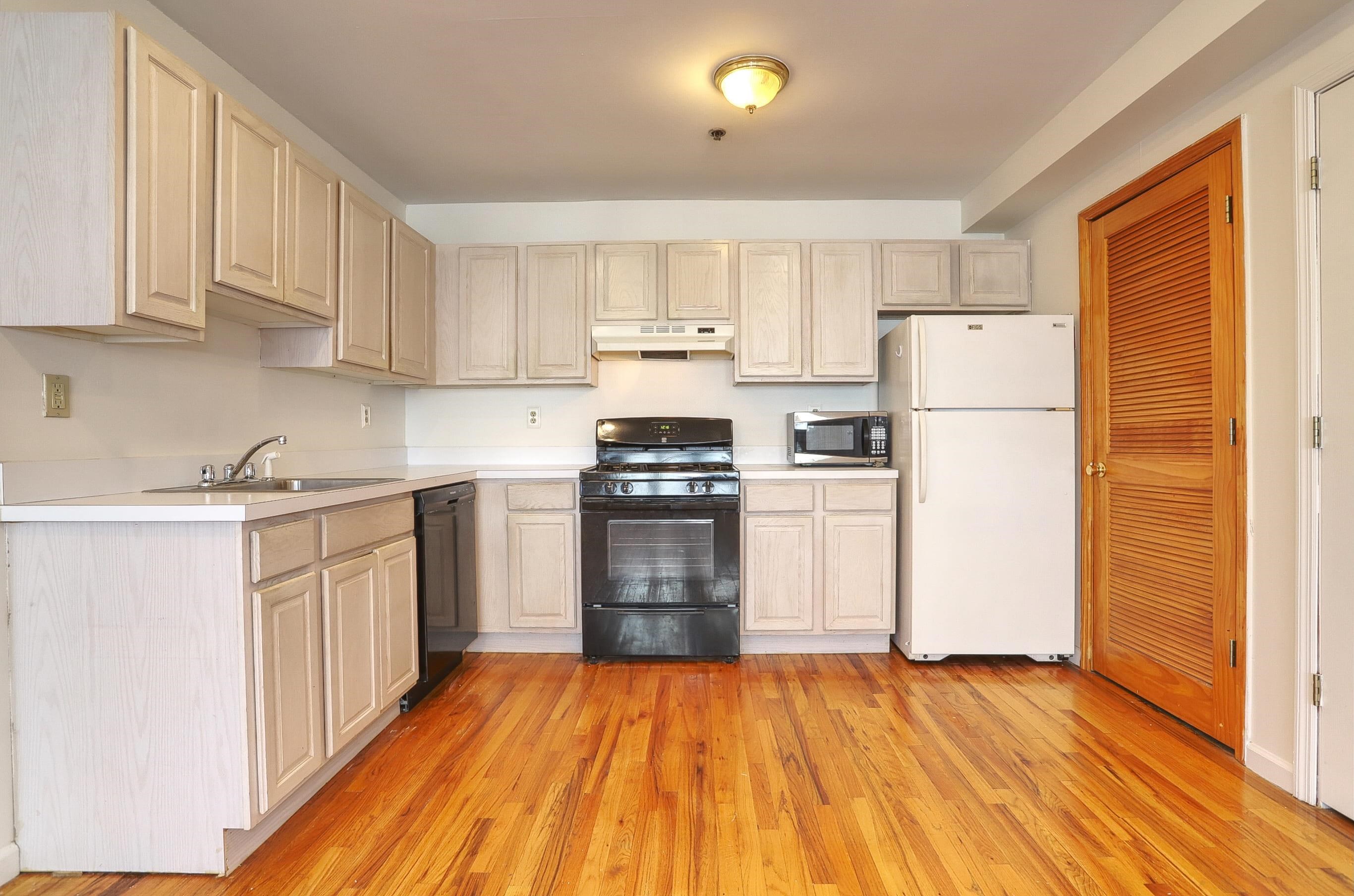 # 250007038 - For Rent in Hoboken NJ