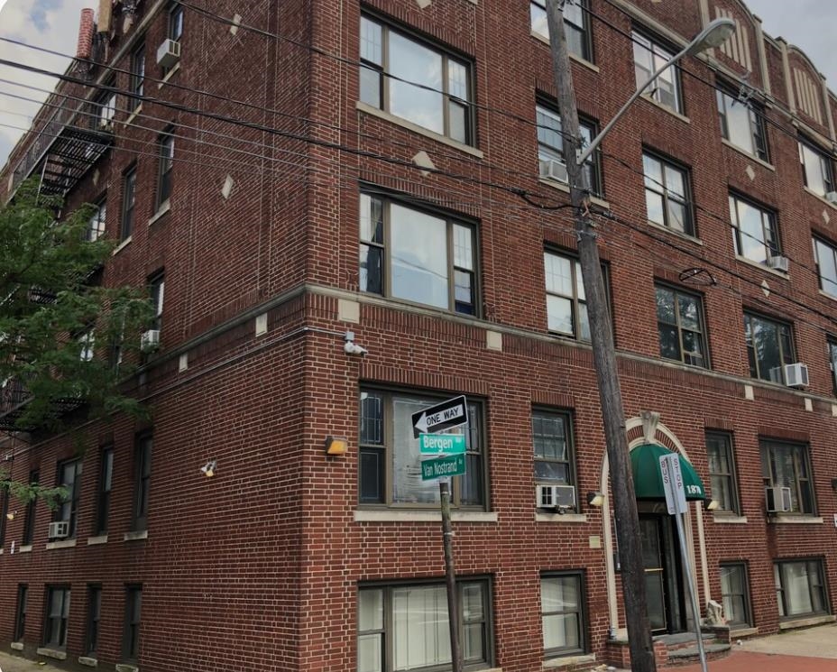 # 250007055 - For Rent in JERSEY CITY - Greenville NJ