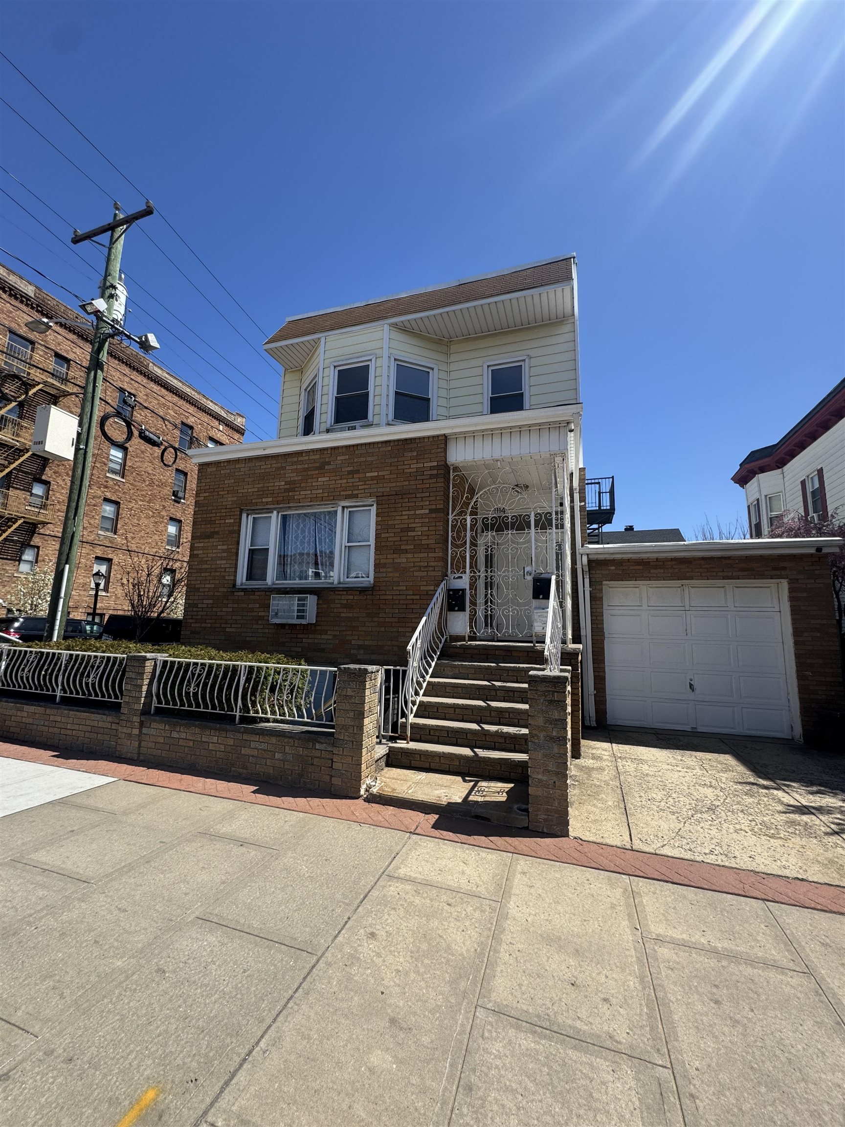 # 250007069 - For Rent in Union City NJ