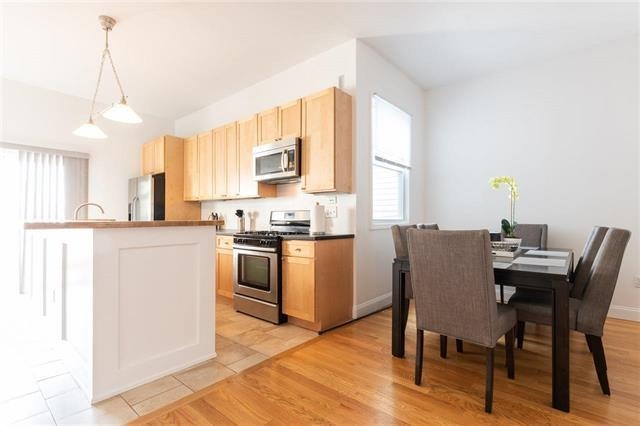 # 250007171 - For Rent in JERSEY CITY - Heights NJ