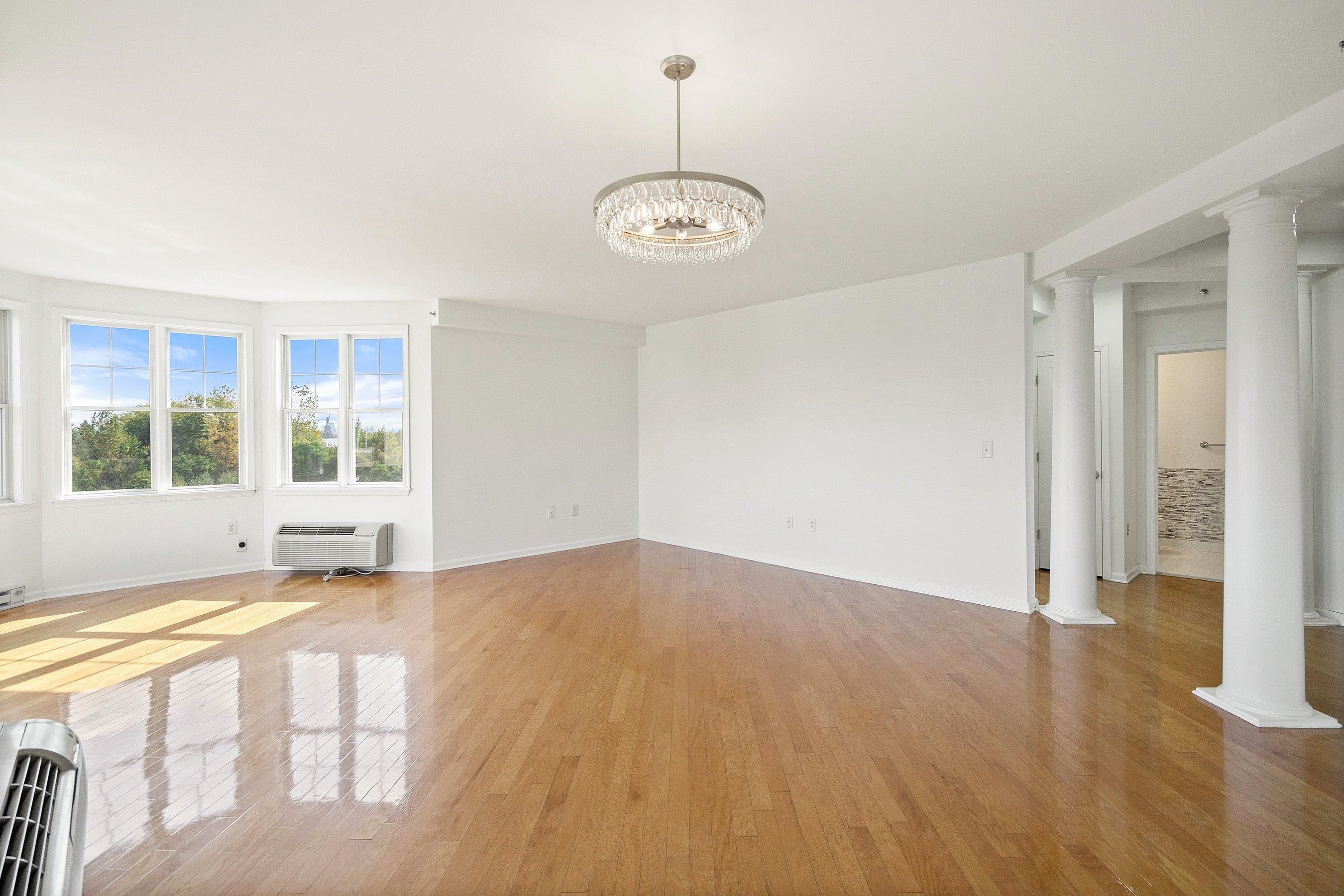 # 250007190 - For Rent in JERSEY CITY - Greenville NJ