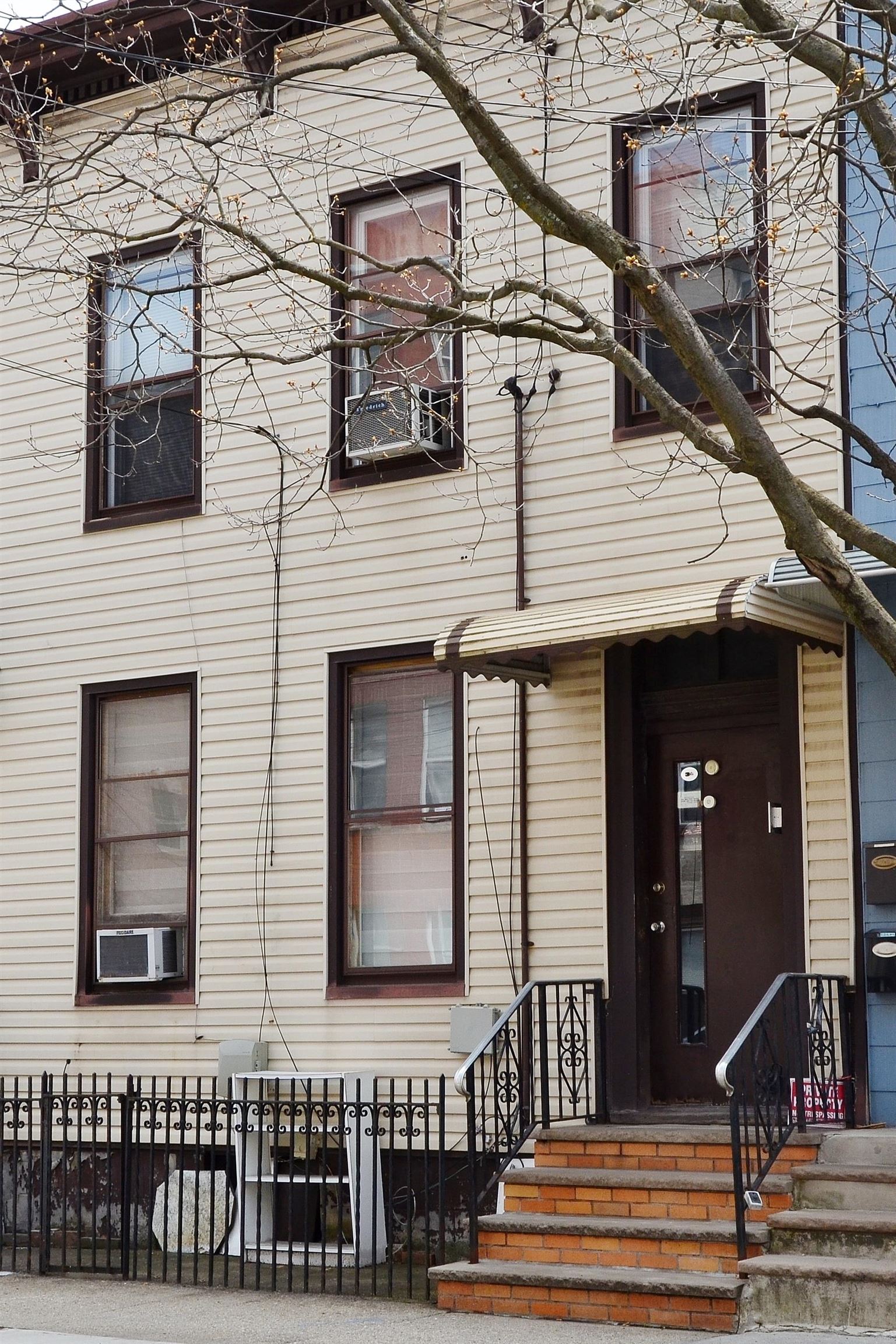 # 250007194 - For Rent in JERSEY CITY - Journal Square NJ