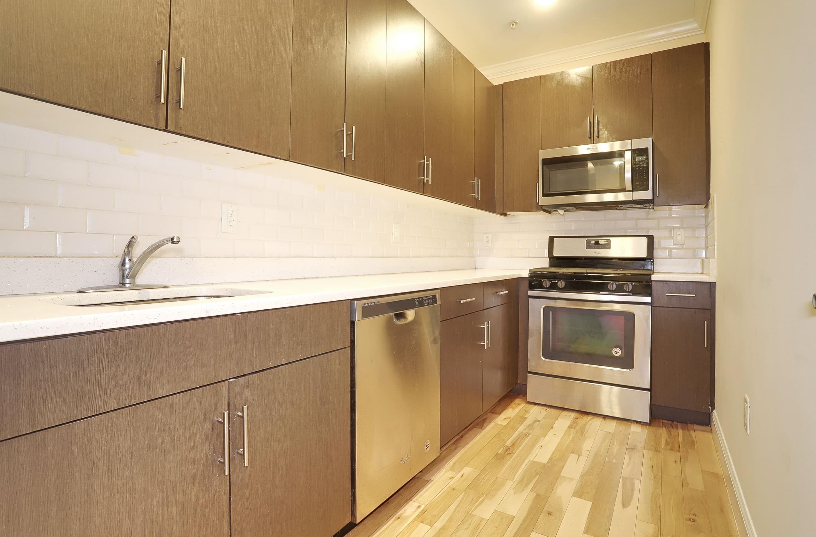 # 250007203 - For Rent in Union City NJ