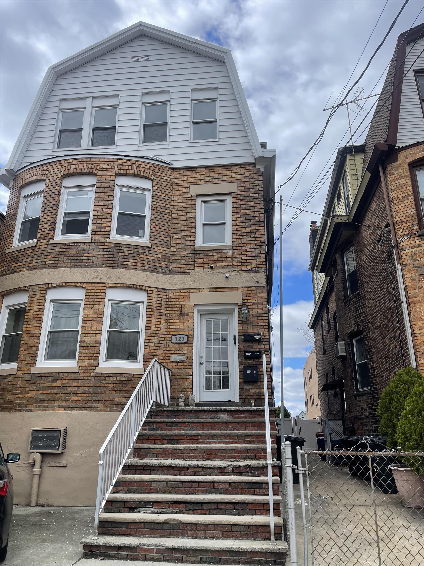 # 250007220 - For Rent in Bayonne NJ