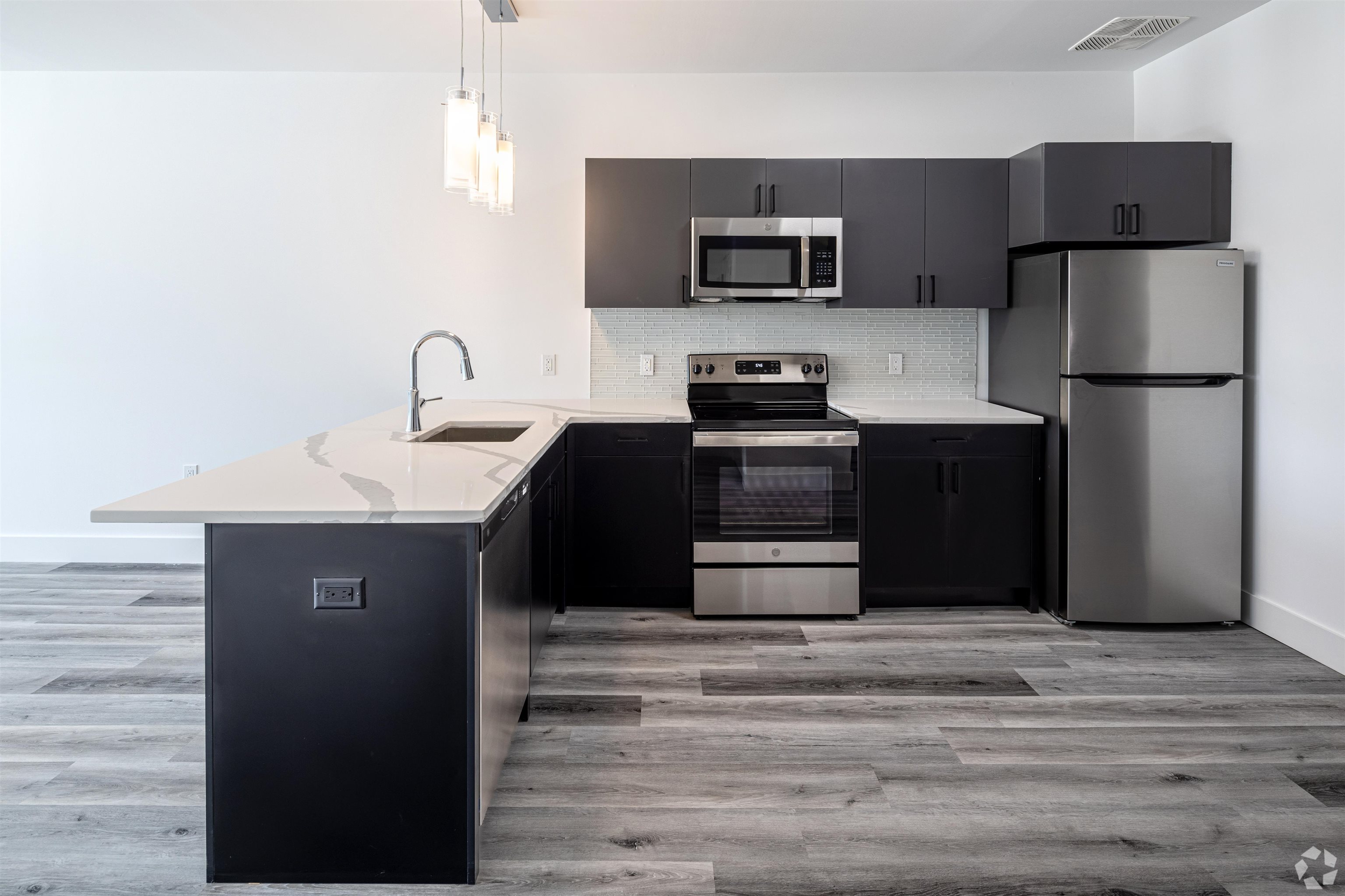 # 250007242 - For Rent in Belleville NJ