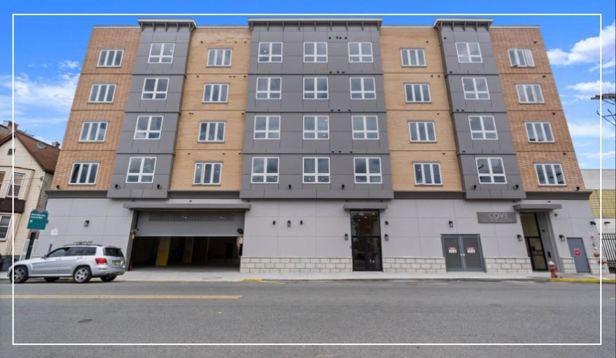 # 250007251 - For Rent in JERSEY CITY - West Bergen NJ