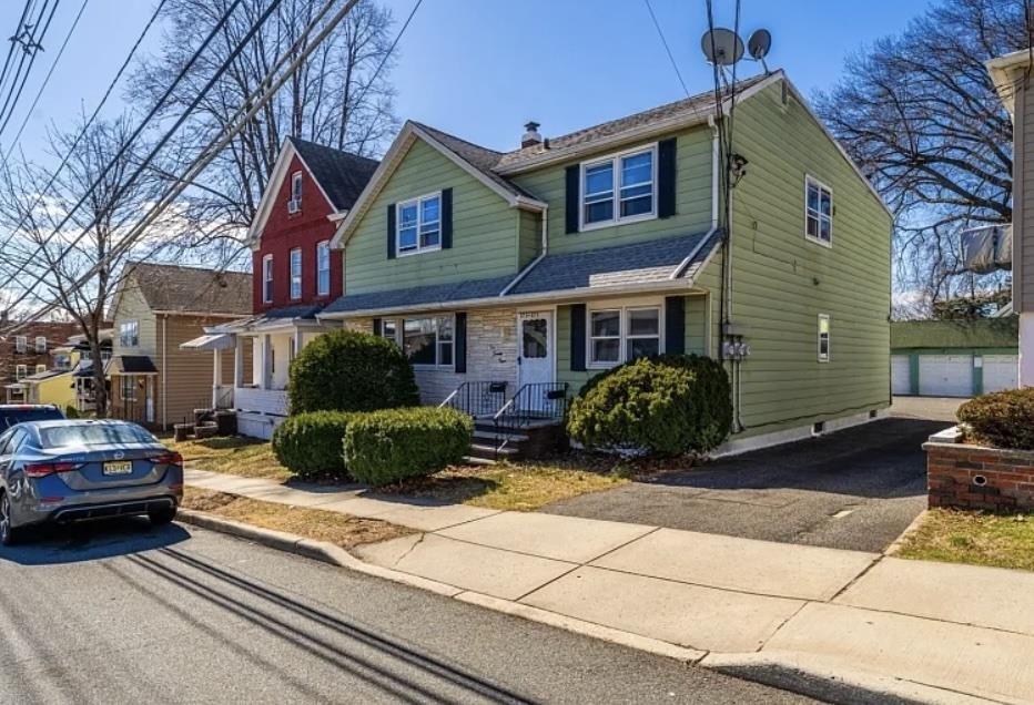 # 250007261 - For Rent in Garfield NJ