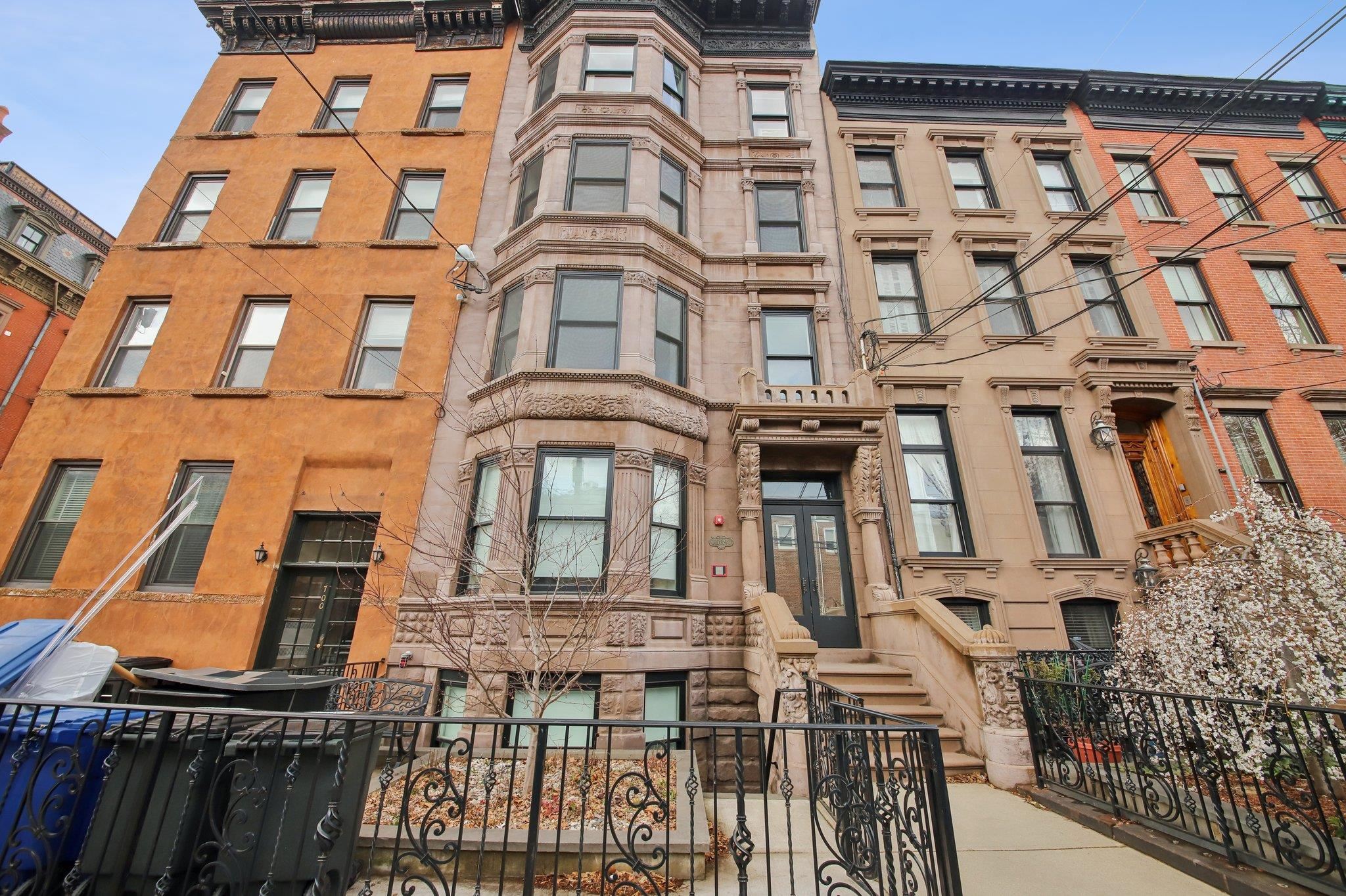 # 250007262 - For Rent in Hoboken NJ