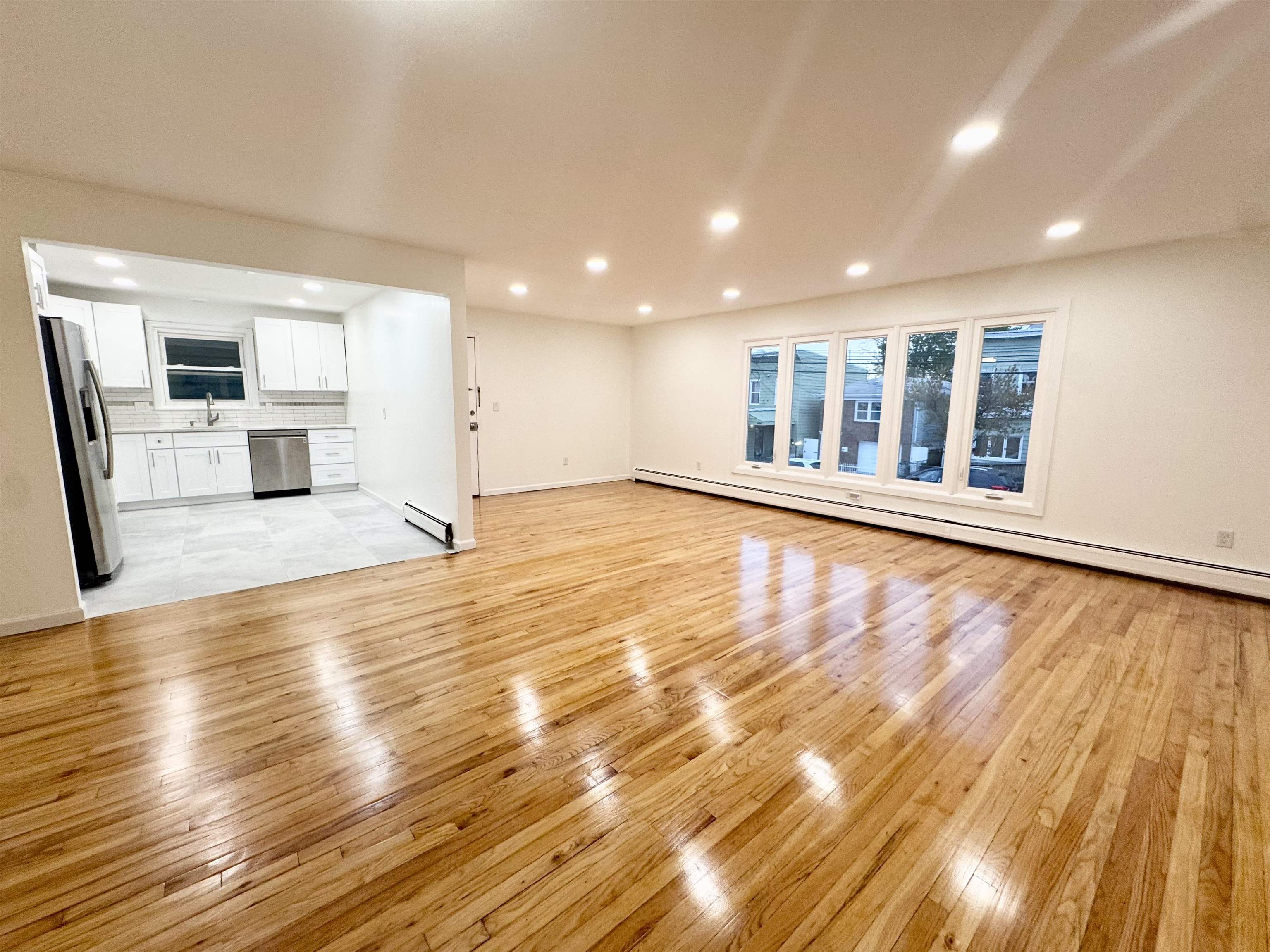 # 250007305 - For Rent in North Bergen NJ