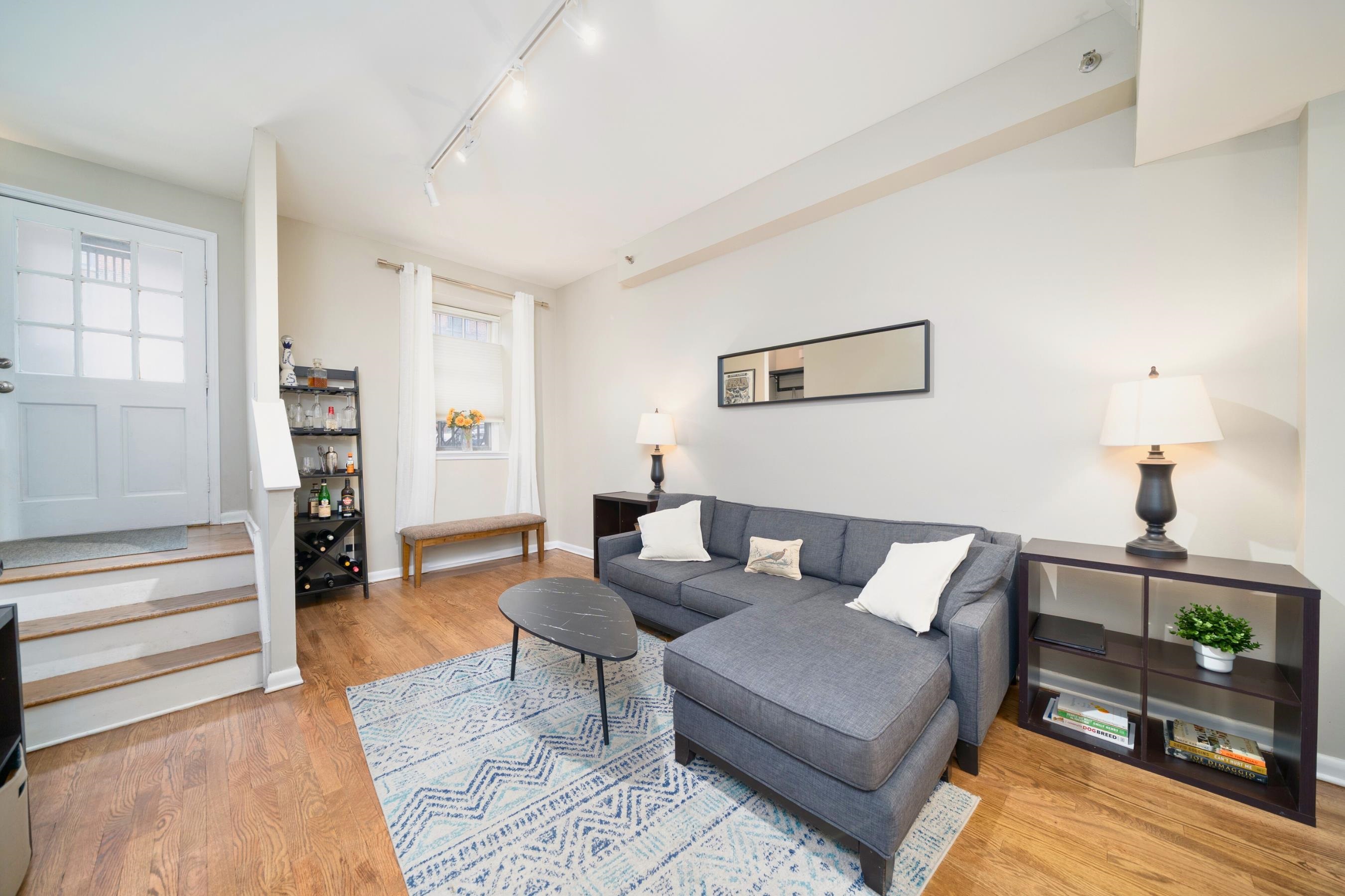 # 250007330 - For Rent in JERSEY CITY - Downtown NJ