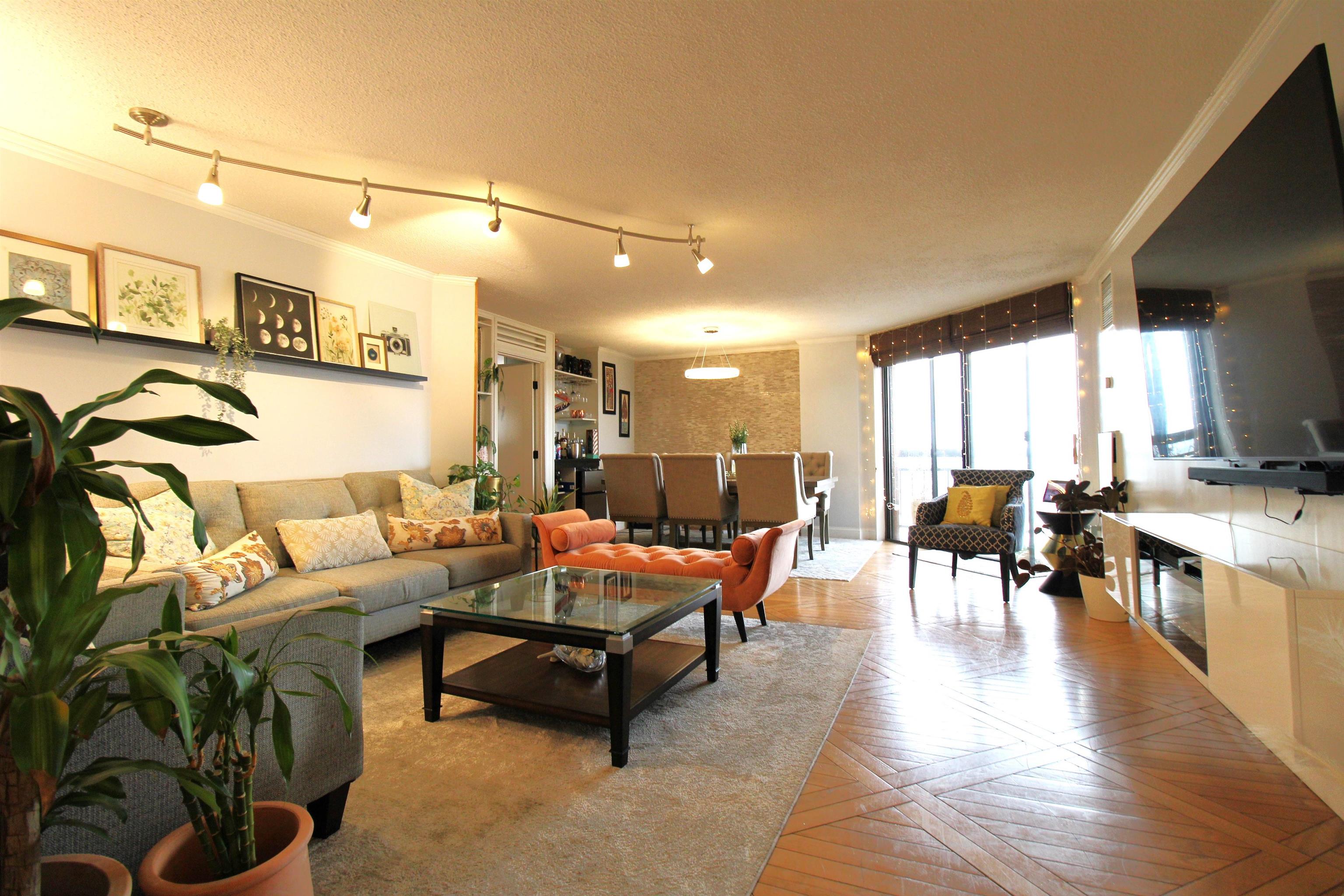 # 250007336 - For Rent in Secaucus NJ