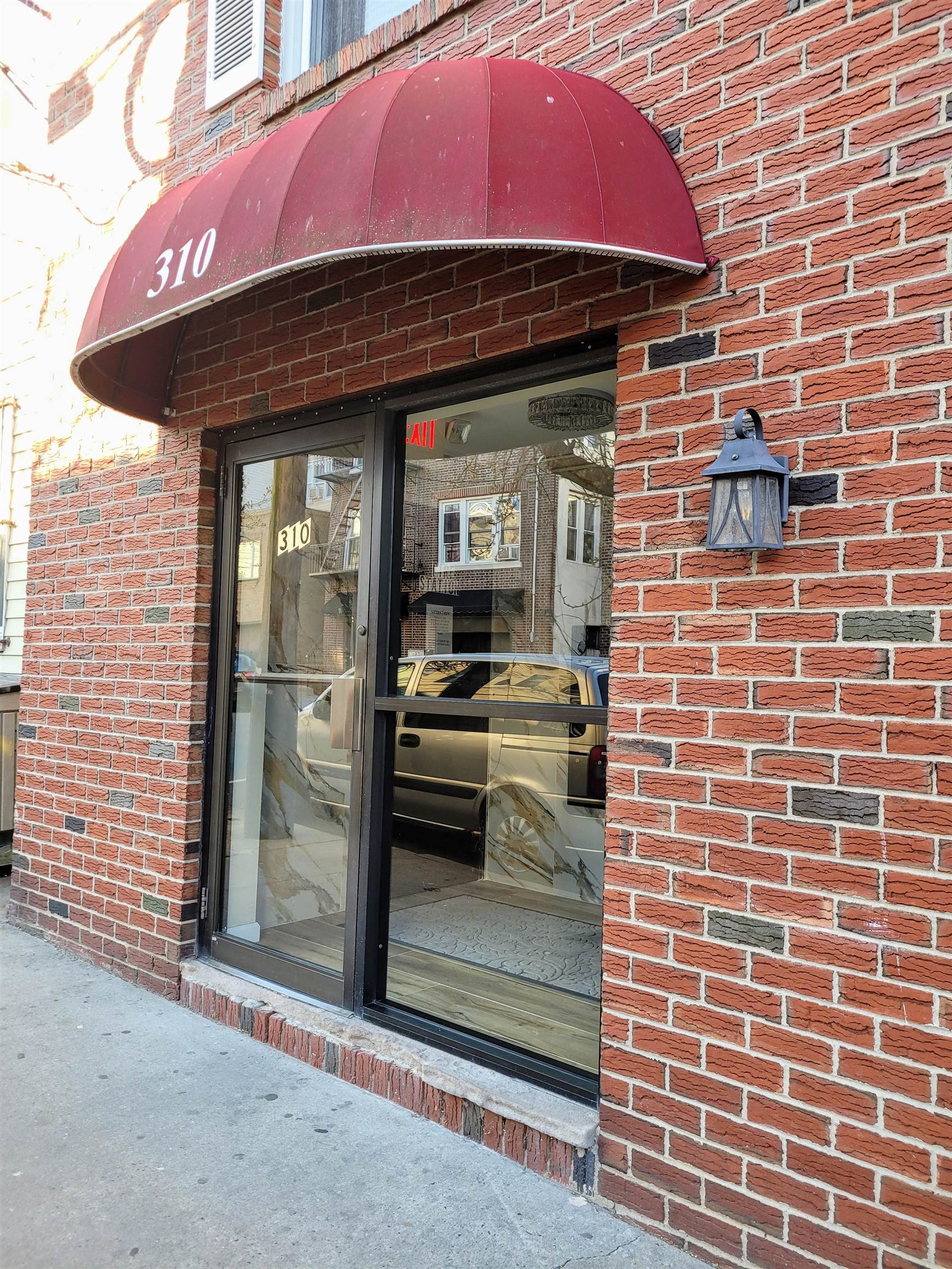 # 250007369 - For Rent in Guttenberg NJ