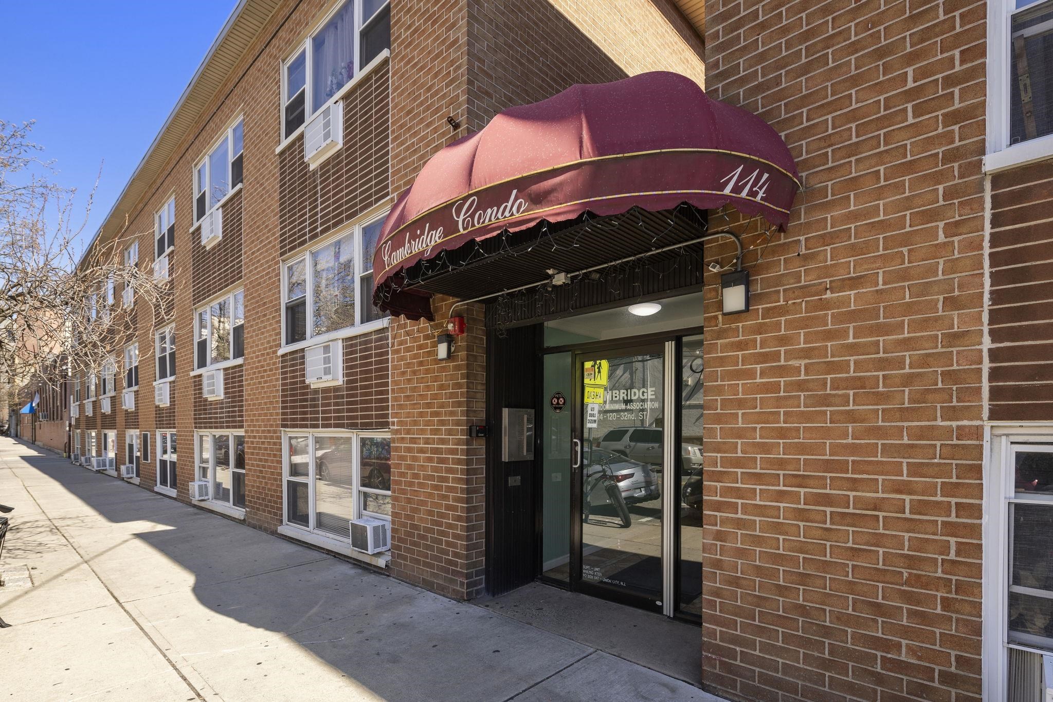 # 250007405 - For Rent in Union City NJ
