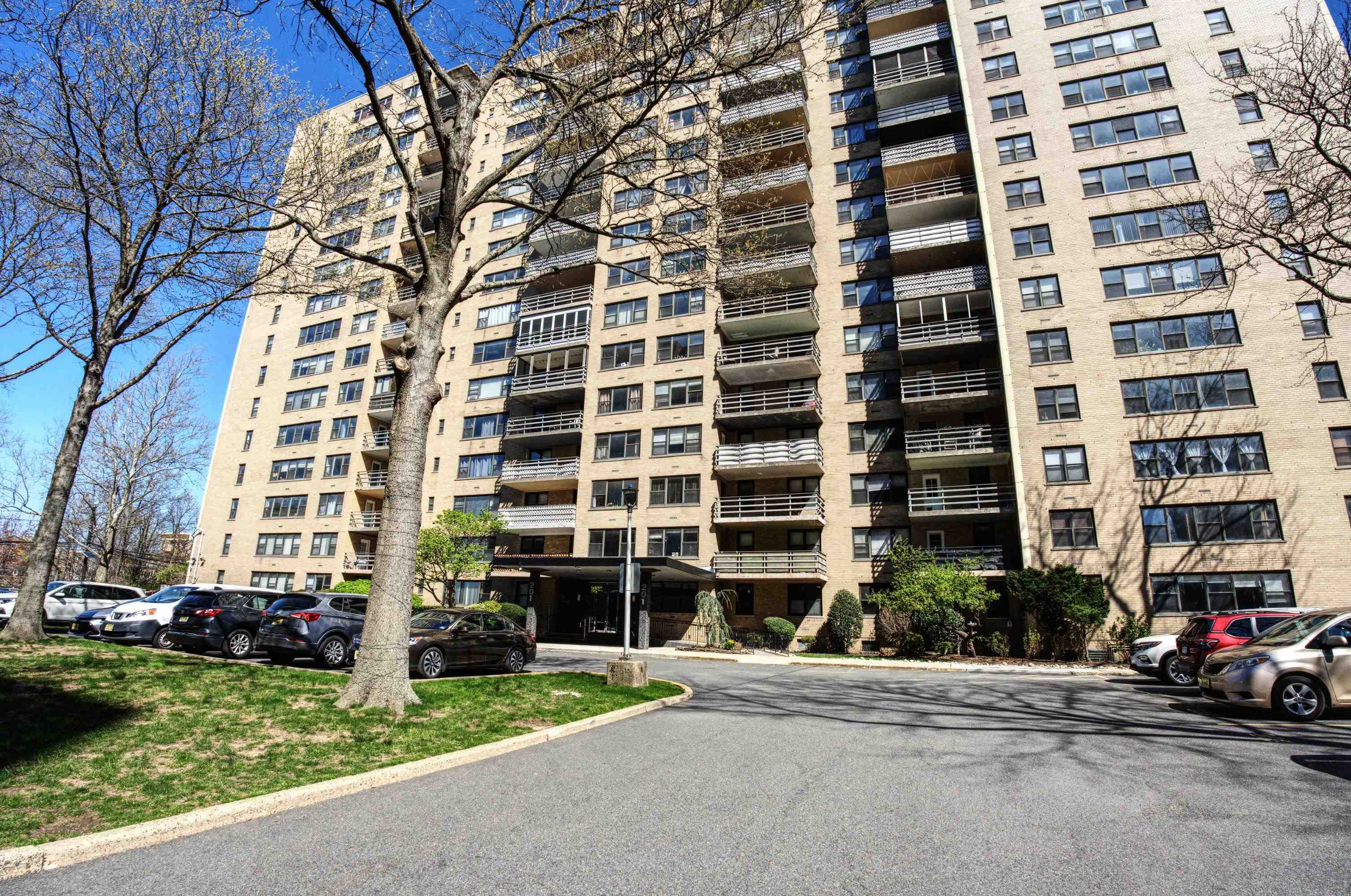 # 250007481 - For Rent in JERSEY CITY - Journal Square NJ