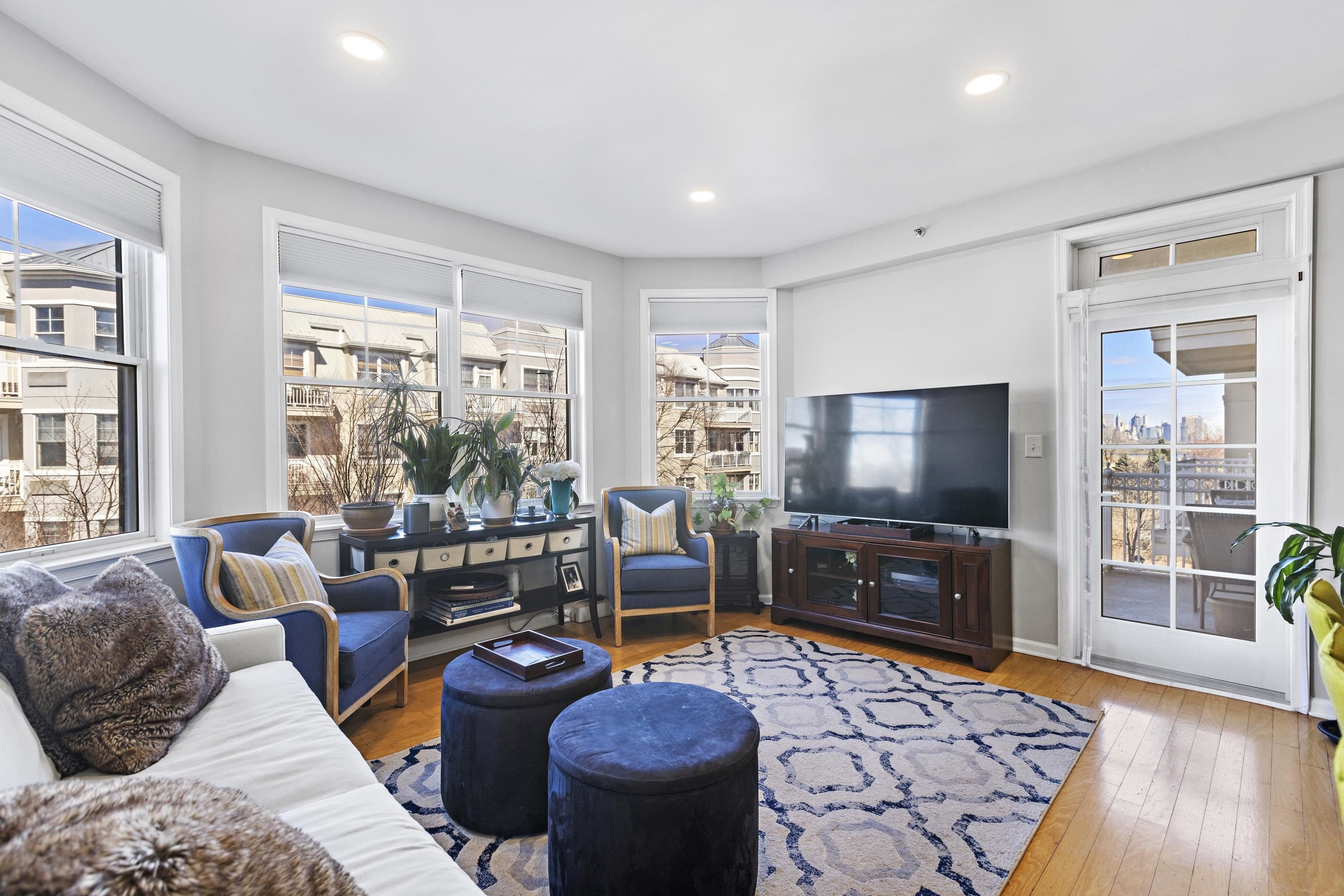 # 250007489 - For Rent in JERSEY CITY - Greenville NJ
