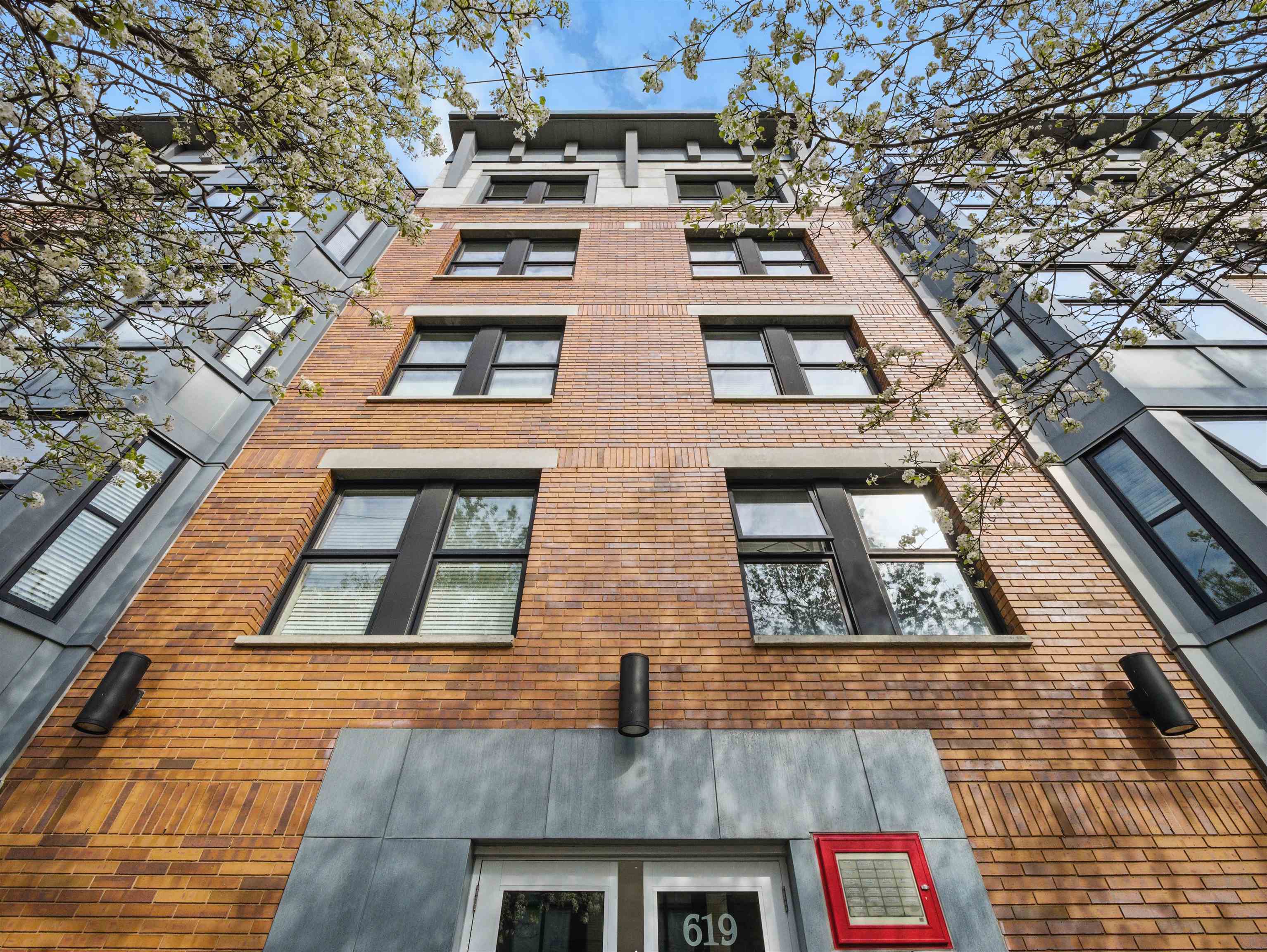 # 250007499 - For Rent in Hoboken NJ
