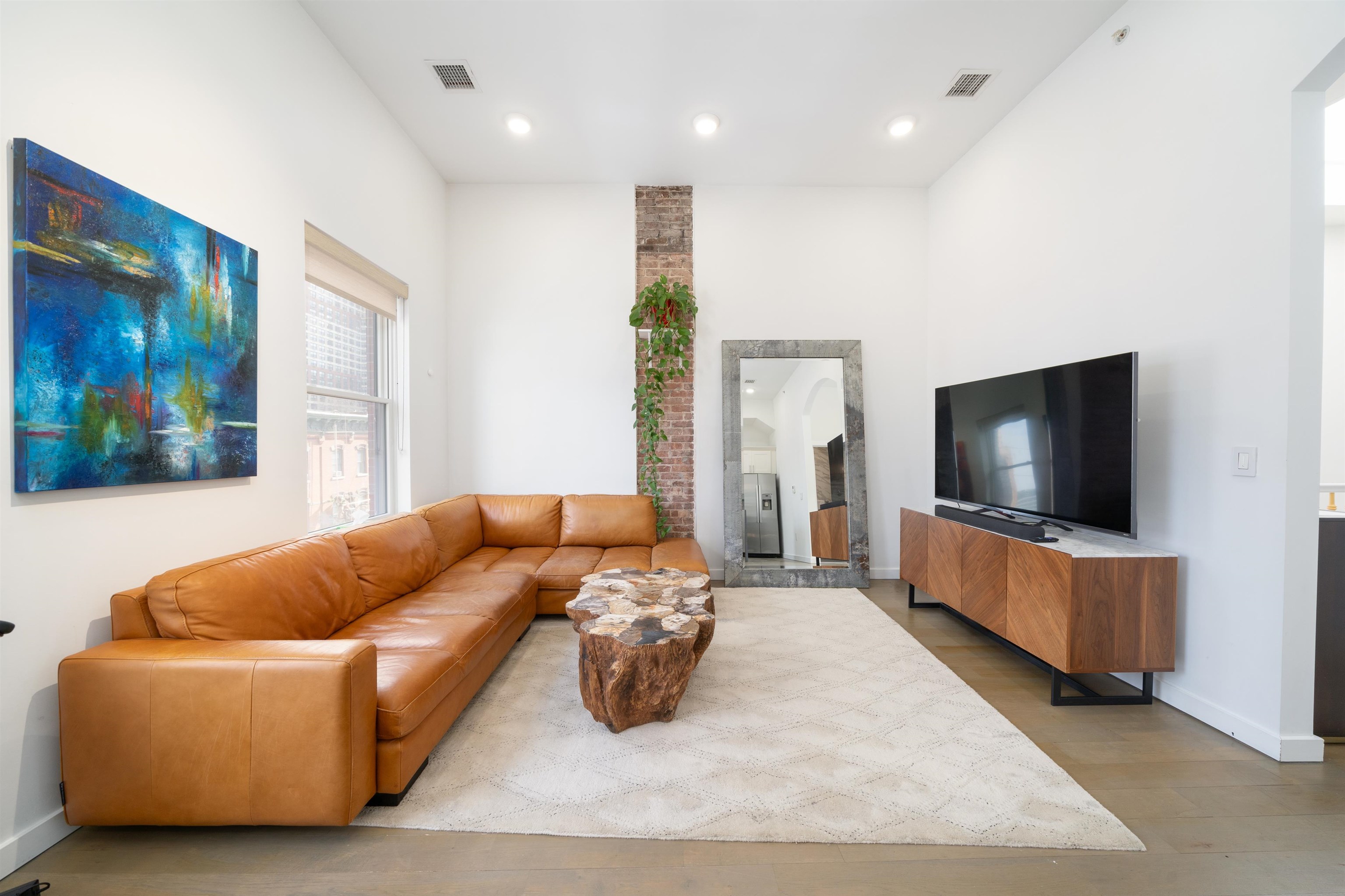 # 250007564 - For Rent in JERSEY CITY - Downtown NJ
