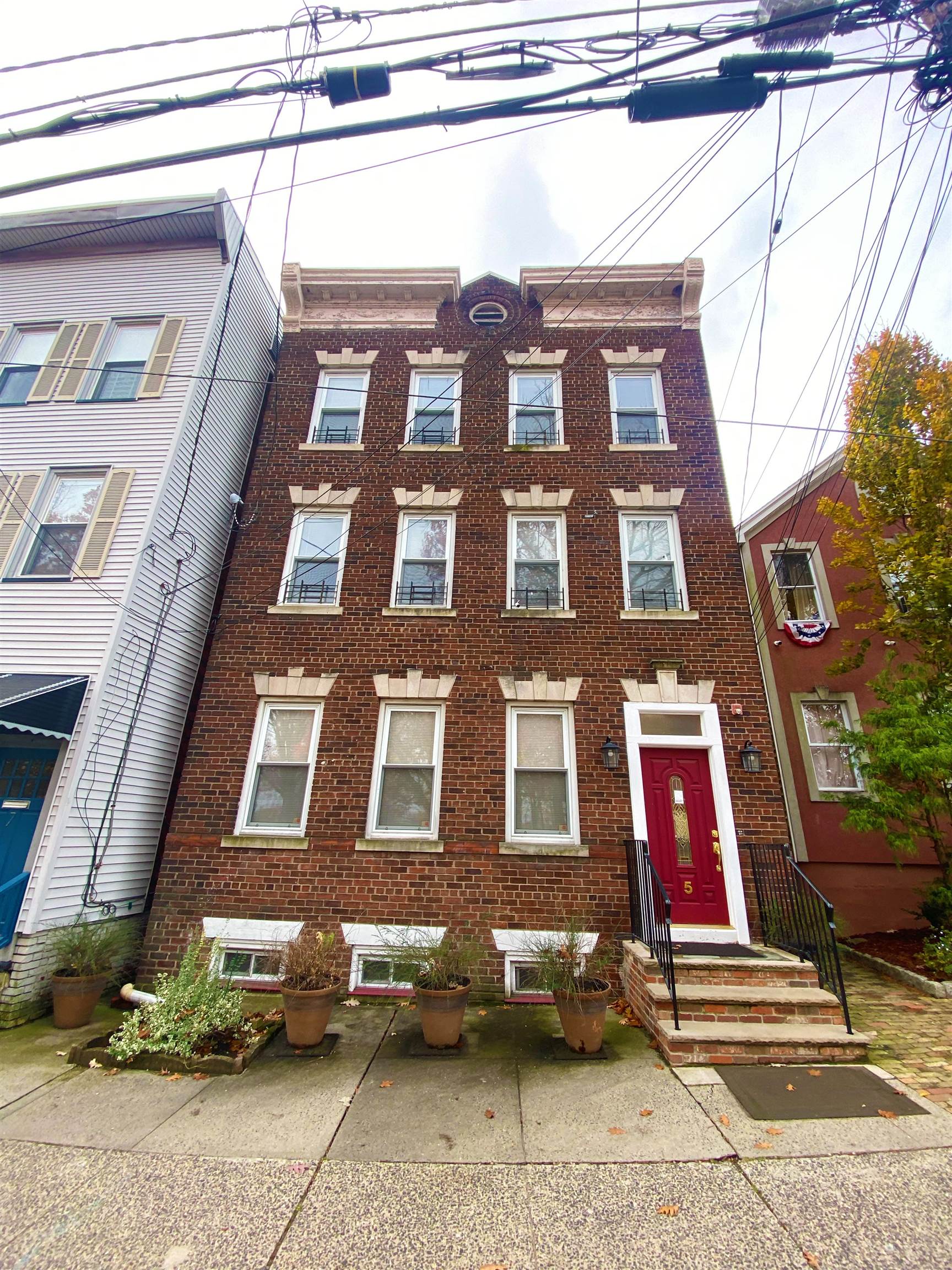 # 250007590 - For Rent in Montclair NJ