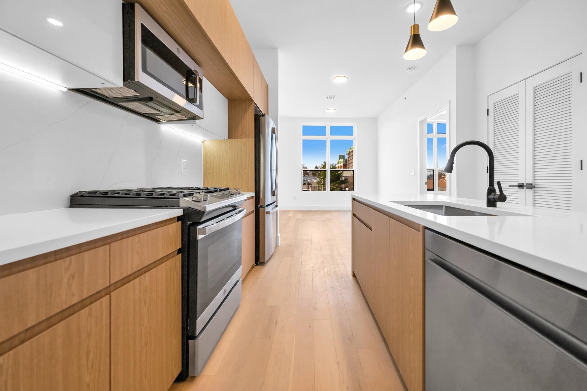 # 250007597 - For Rent in Union City NJ
