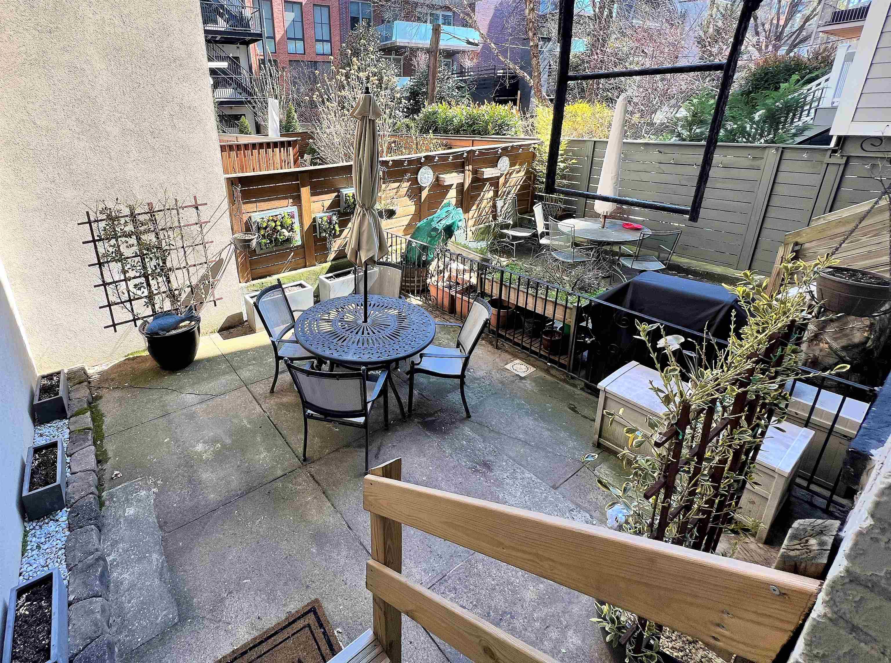 # 250007605 - For Rent in Hoboken NJ
