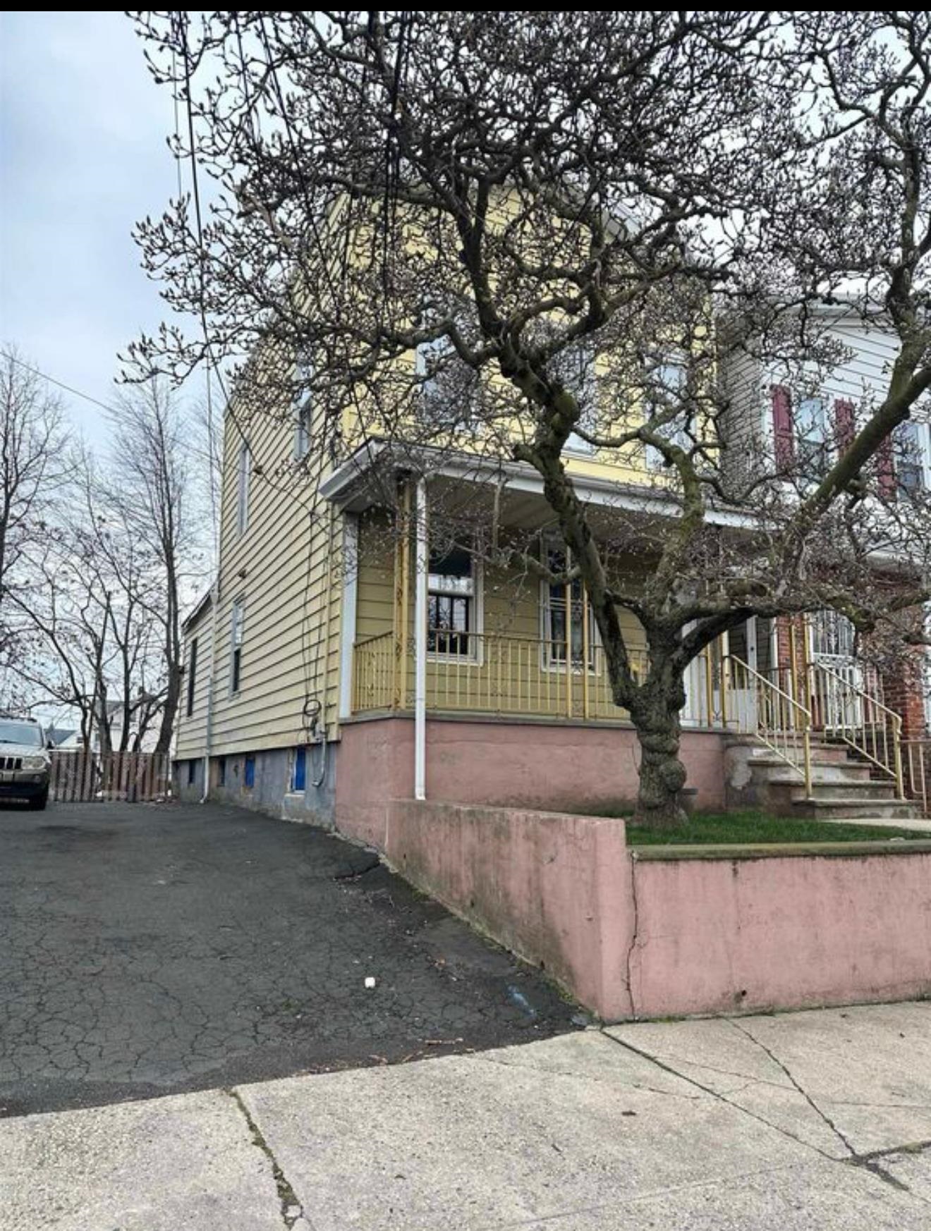 # 250007611 - For Rent in Bayonne NJ