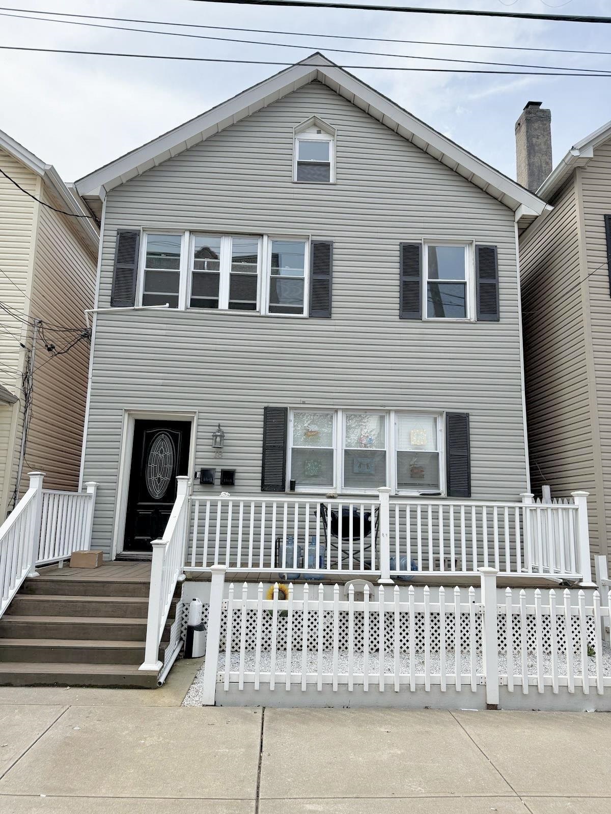 # 250007612 - For Rent in Bayonne NJ